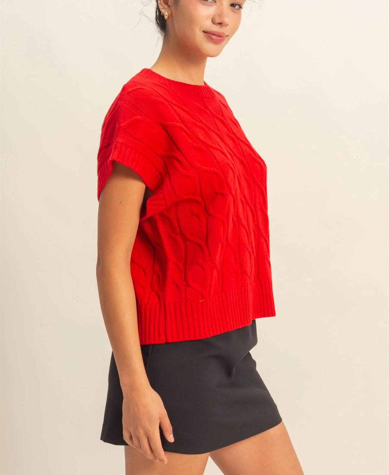 Sleeveless Oversized Cable Knit Sweater Vest