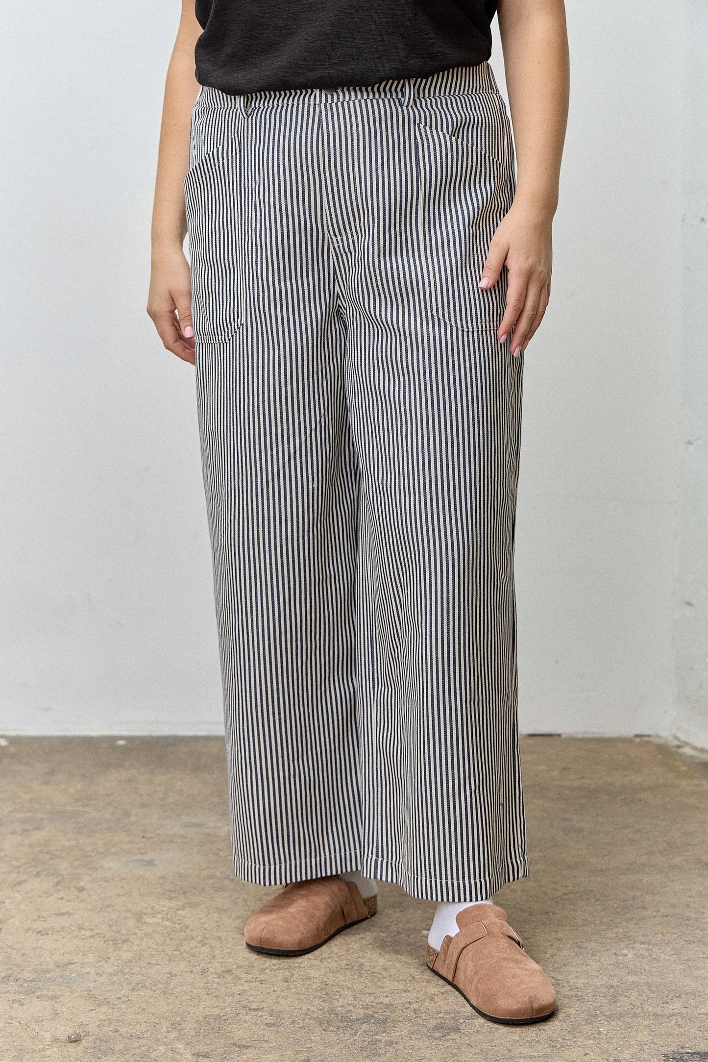 Wide Leg Pin Striped Pant