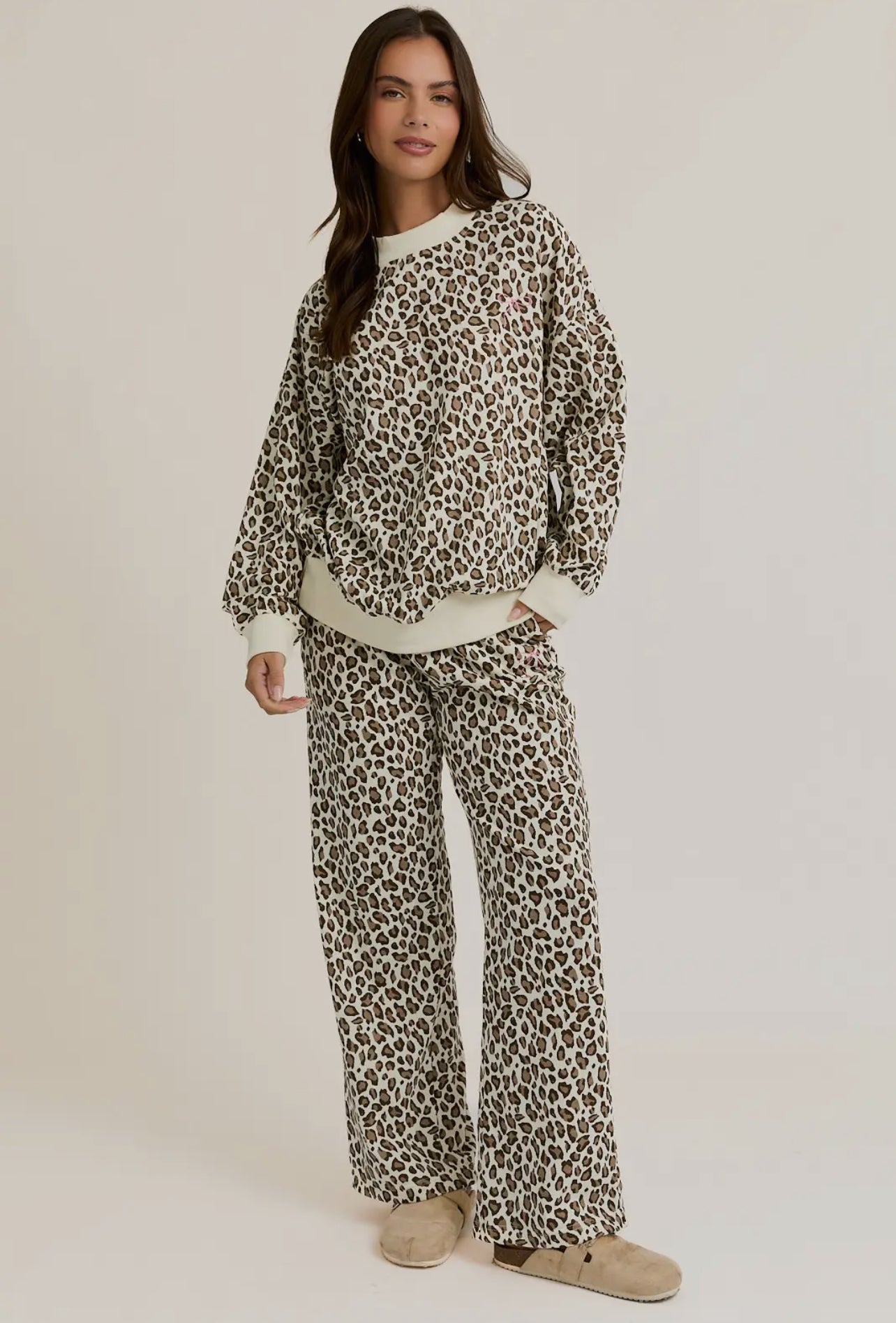 Crew Neck Washed Sweatshirt and Pants