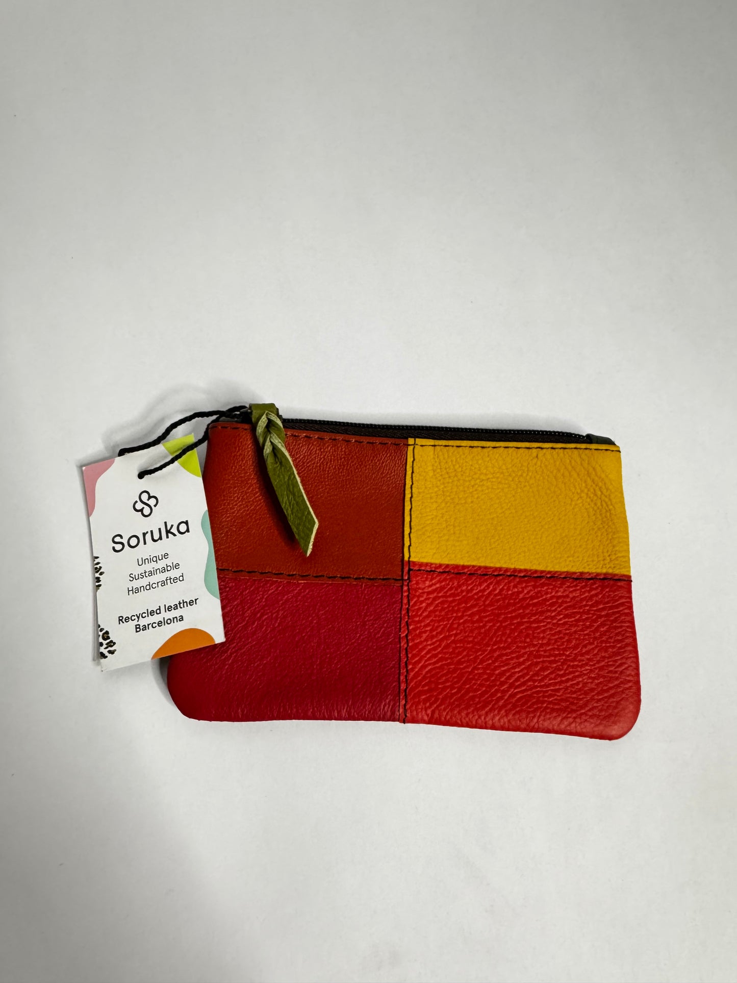 BB - Zahra Plain · Pouch