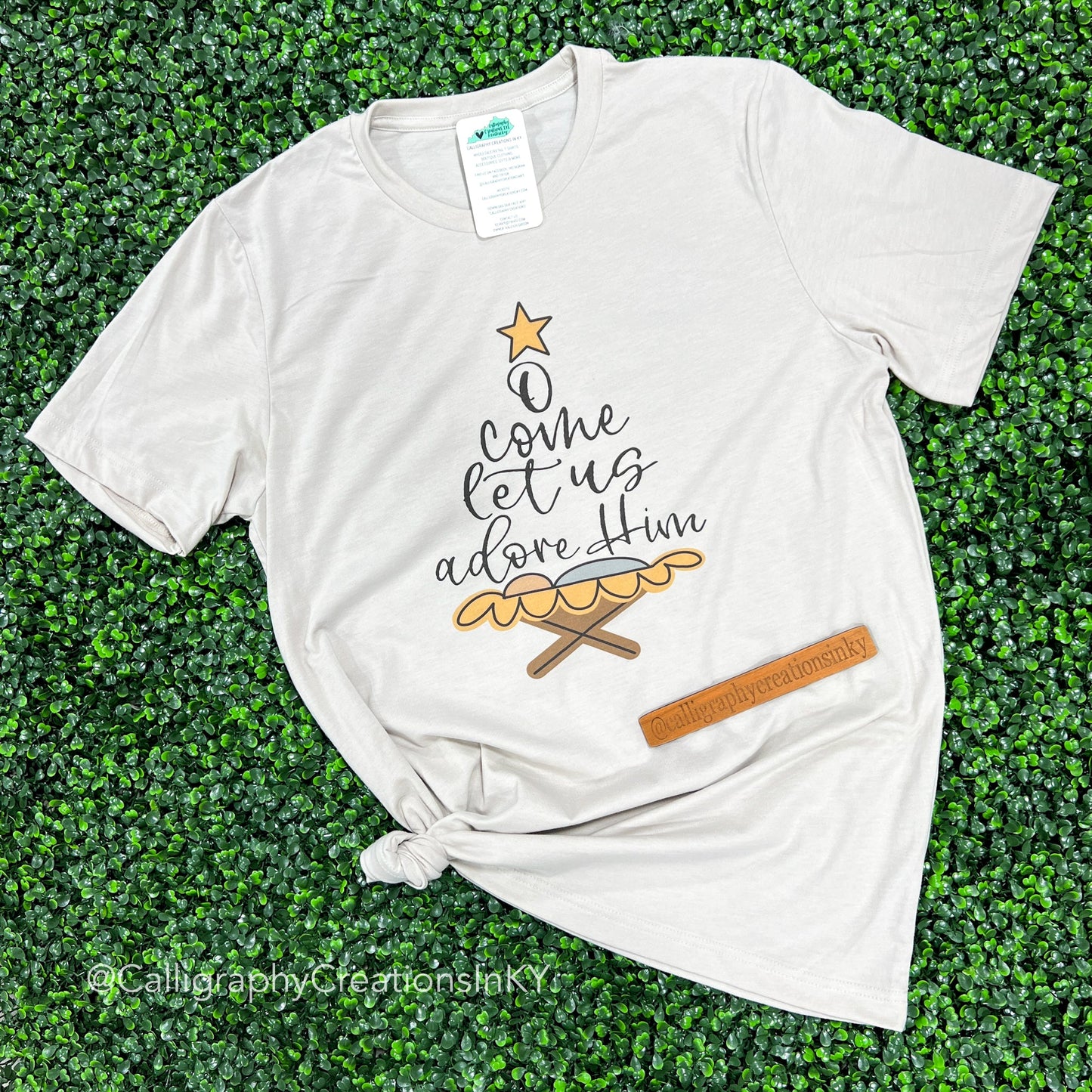 O Come Let Us Adore Him Tee