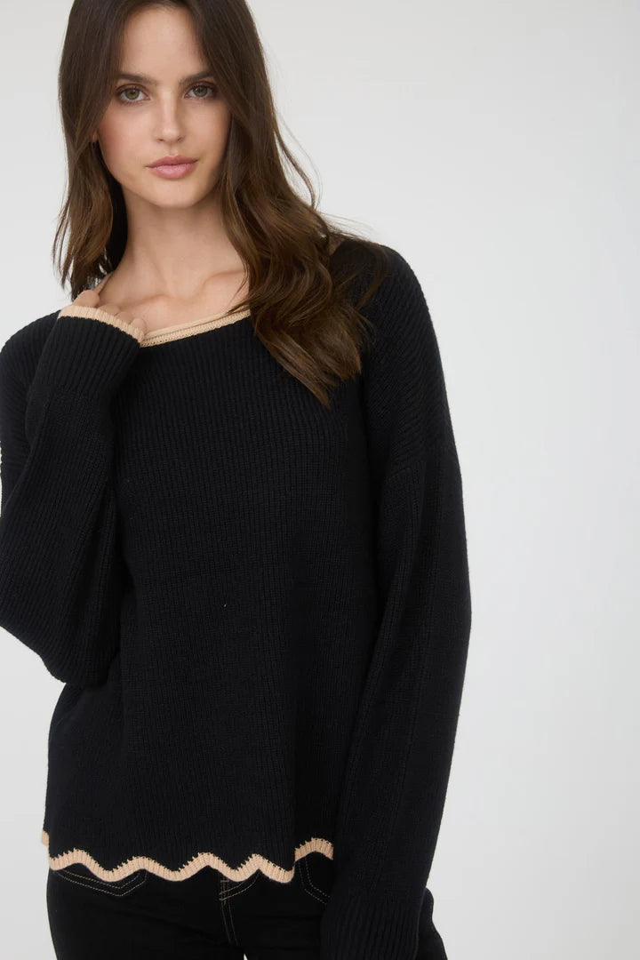 Contrast Scallop Trim Knit Pullover