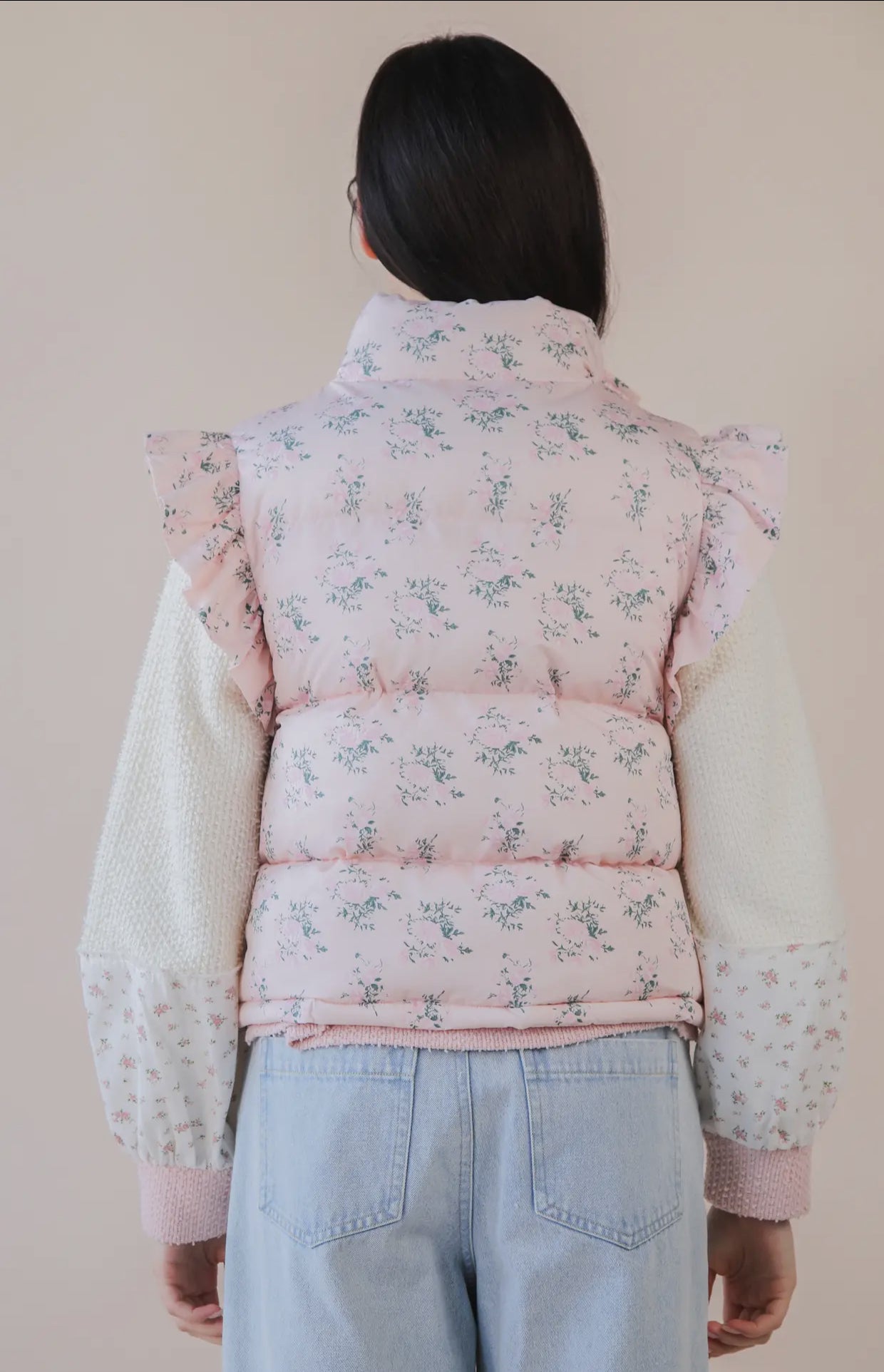 Front Bow Floral Ruffle Vest - Talk of the Town