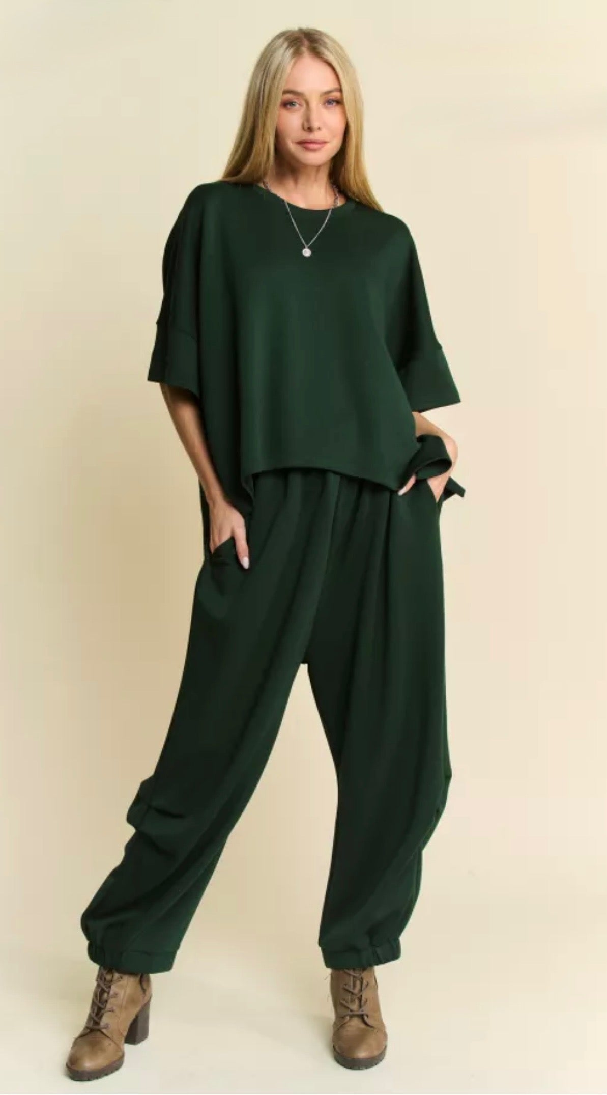 Lillian Set - Talk of the Town