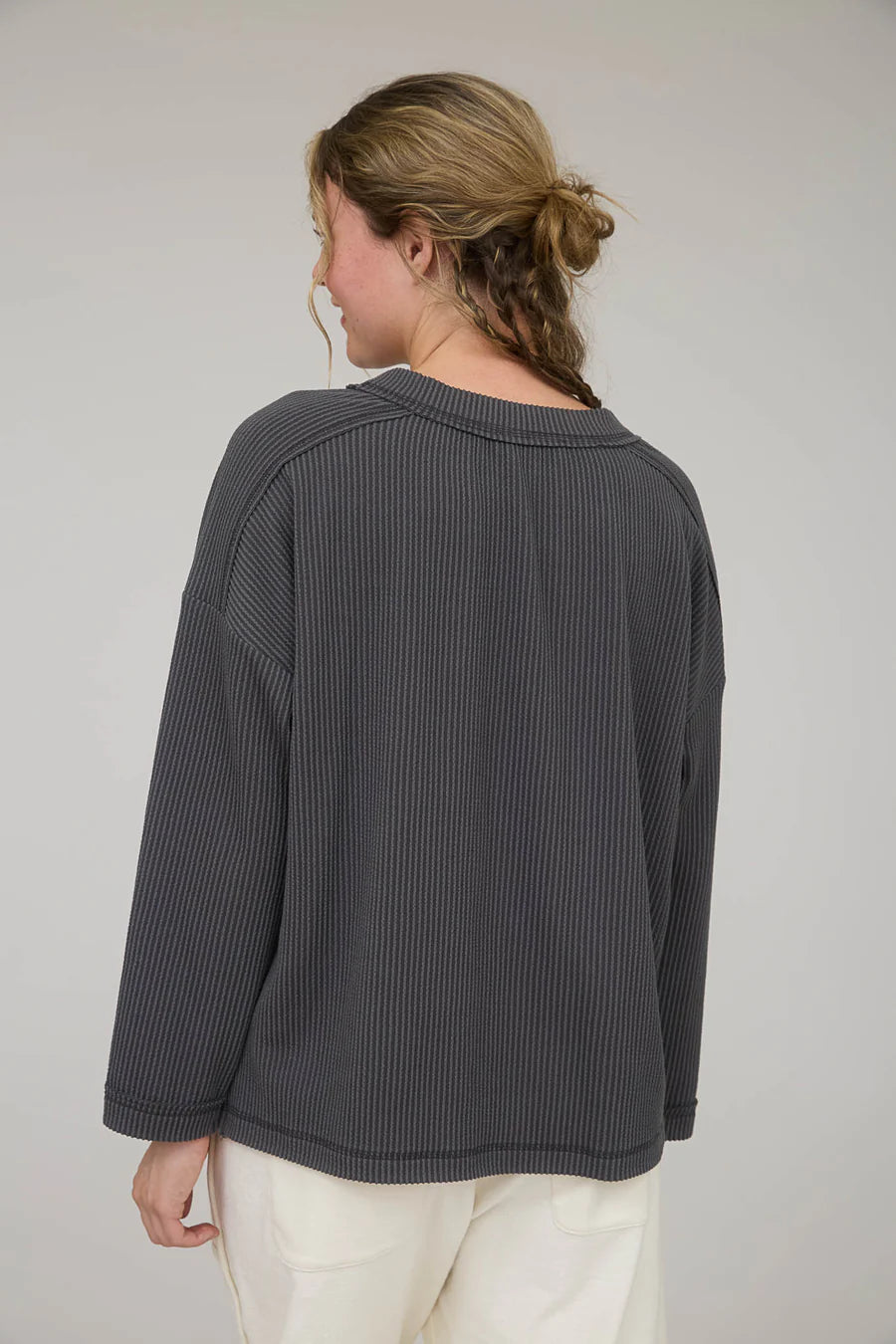 Crew Neck Ribbed Knit Top