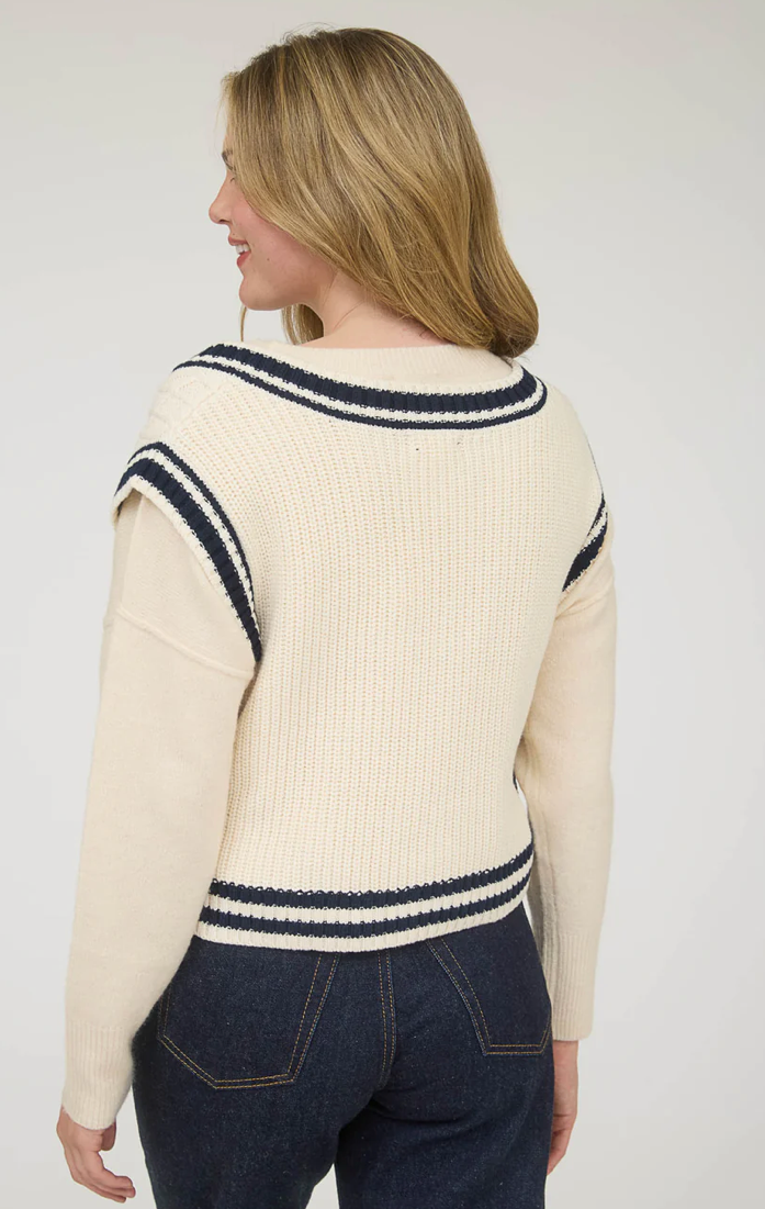 Sleeveless side tie knit sweater vest