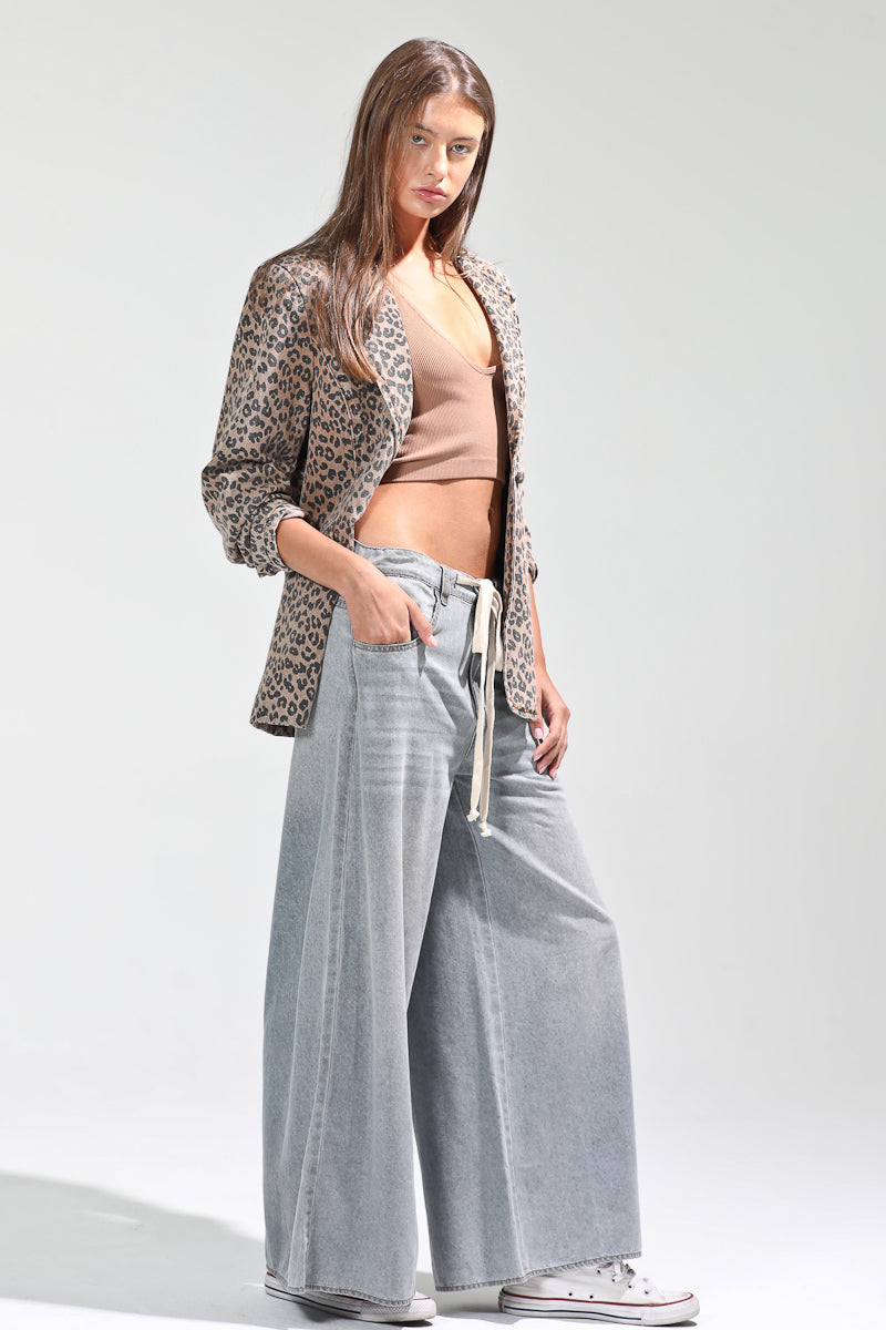 Loose fit vintage ombre denim jeans for women