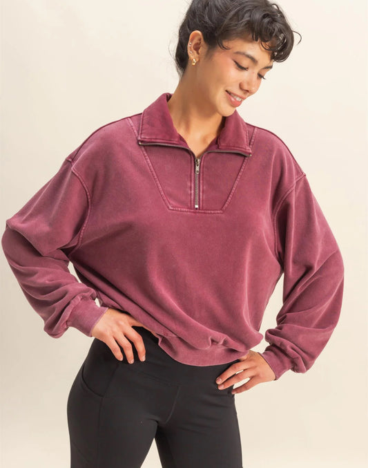 Cozy high-neck 1/2 Zip Sweatshirt - Talk of the Town
