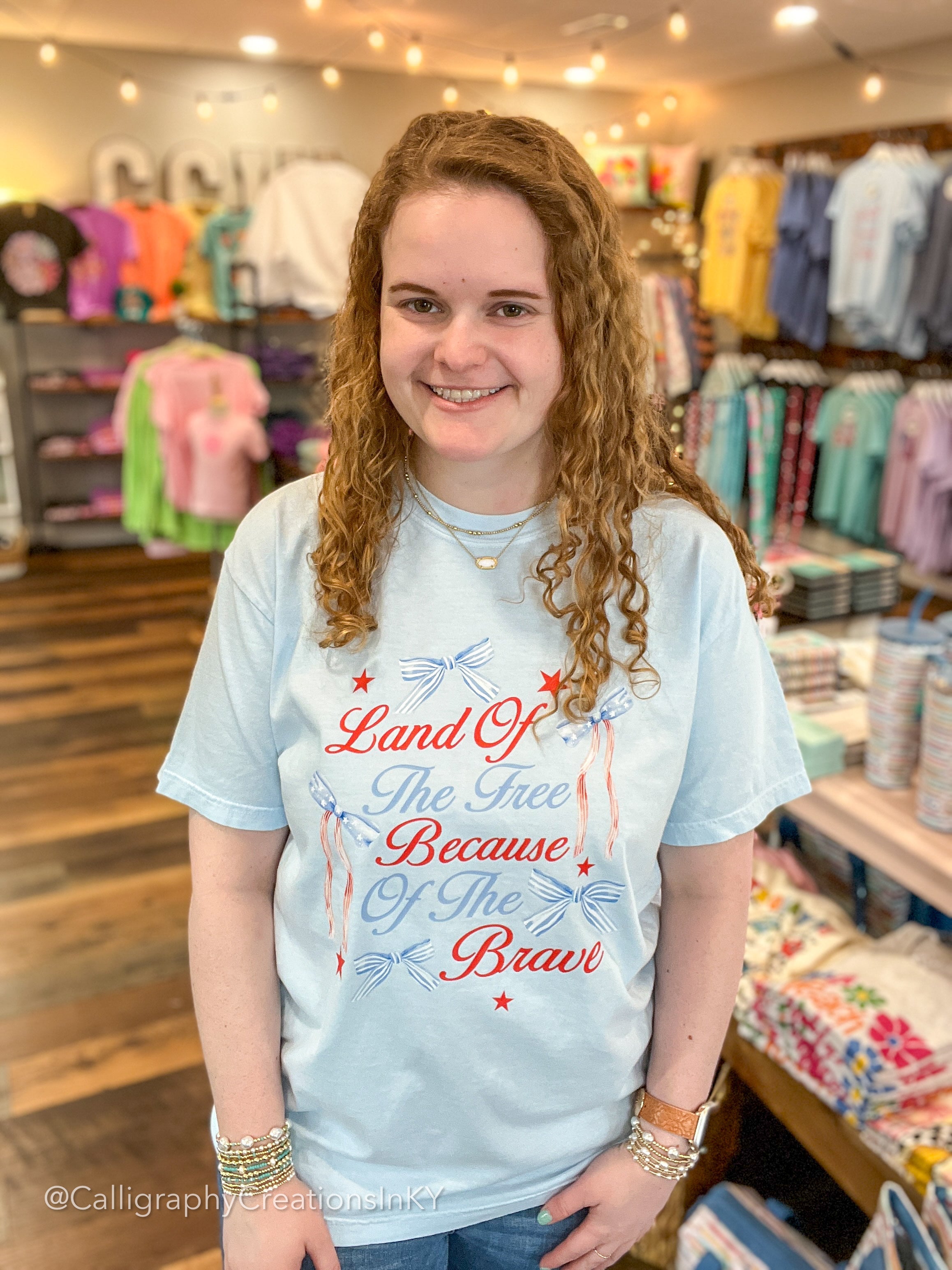 Land Of The Free Bows CC Tee