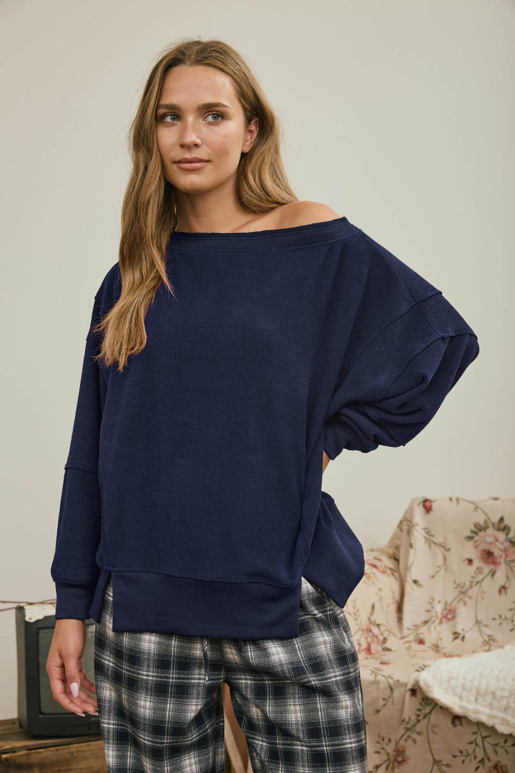 Blue Pepper-TIERED SLEEVE BOAT NECK EXPOSED SEAM KNIT TOP