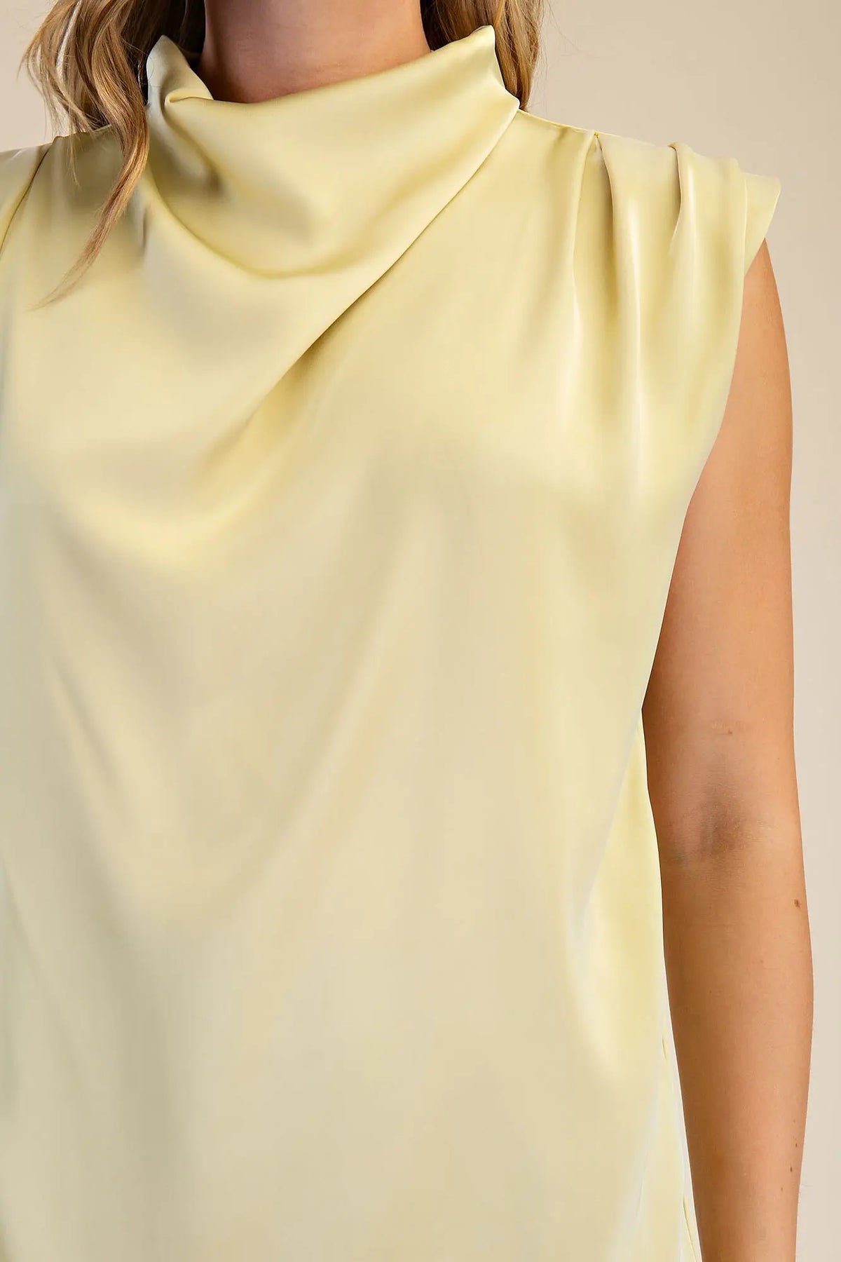 Glam Cowl Neck Pleats Sleeveless Top