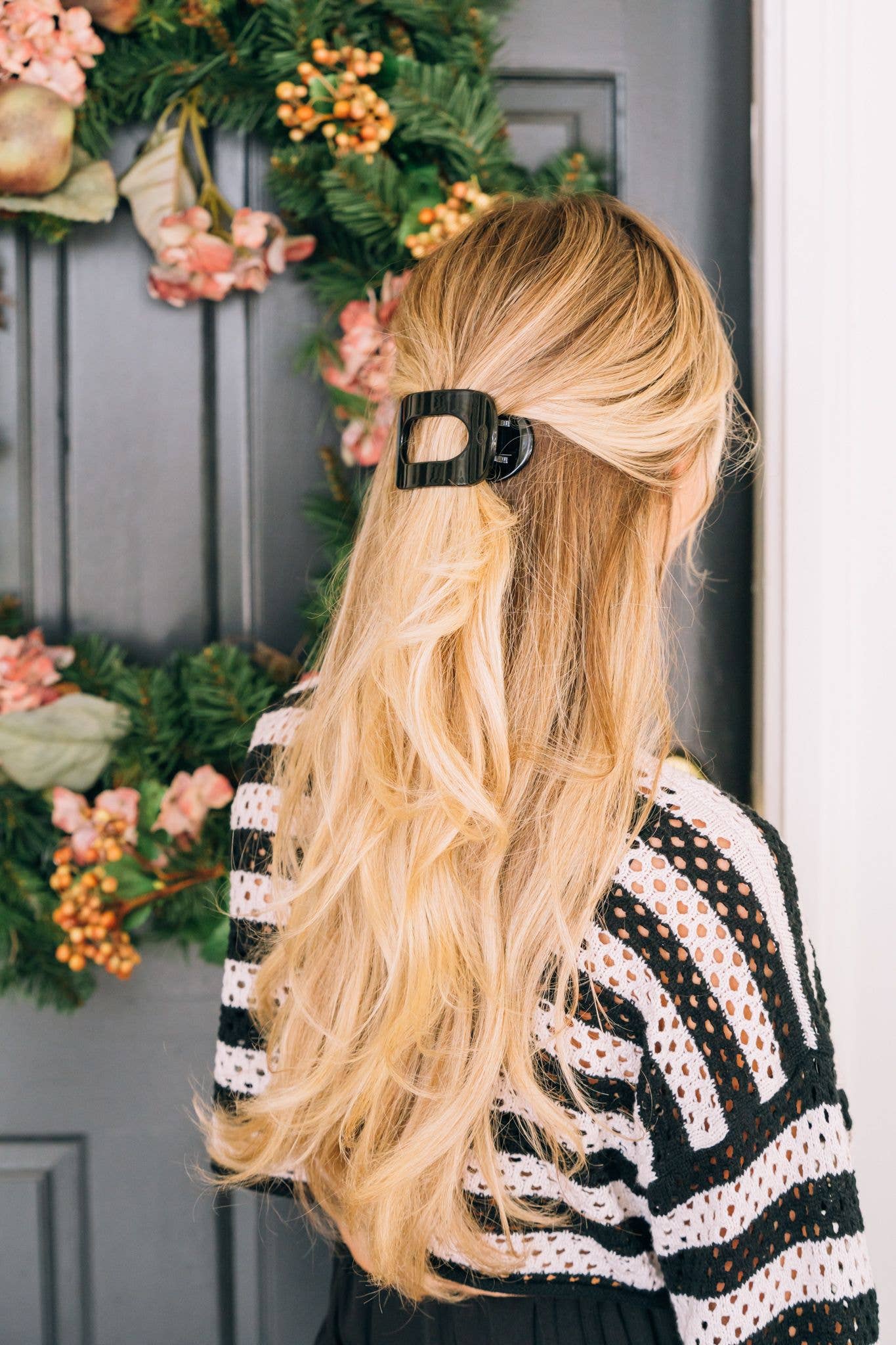 Round Flat Hair Clip | Small | Jet Black