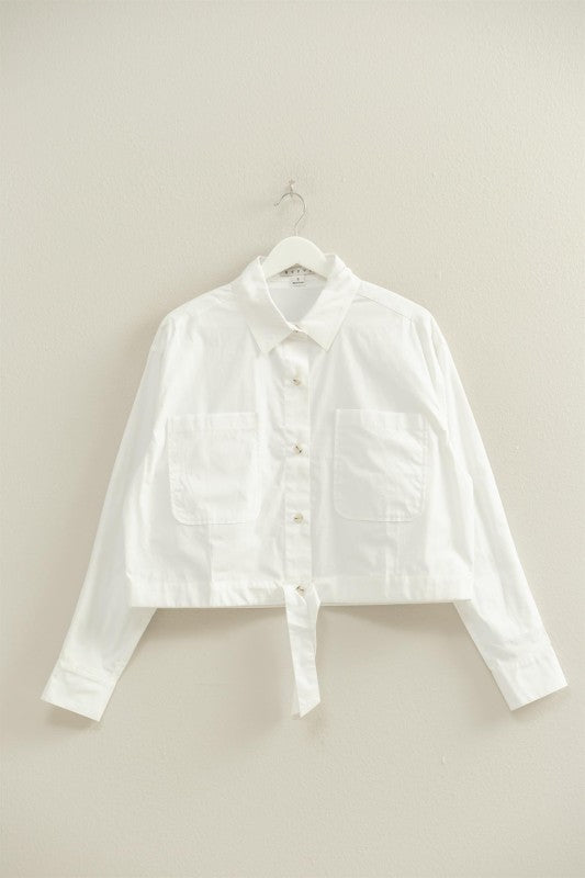 Contemporary women’s blouse in versatile relaxed fit