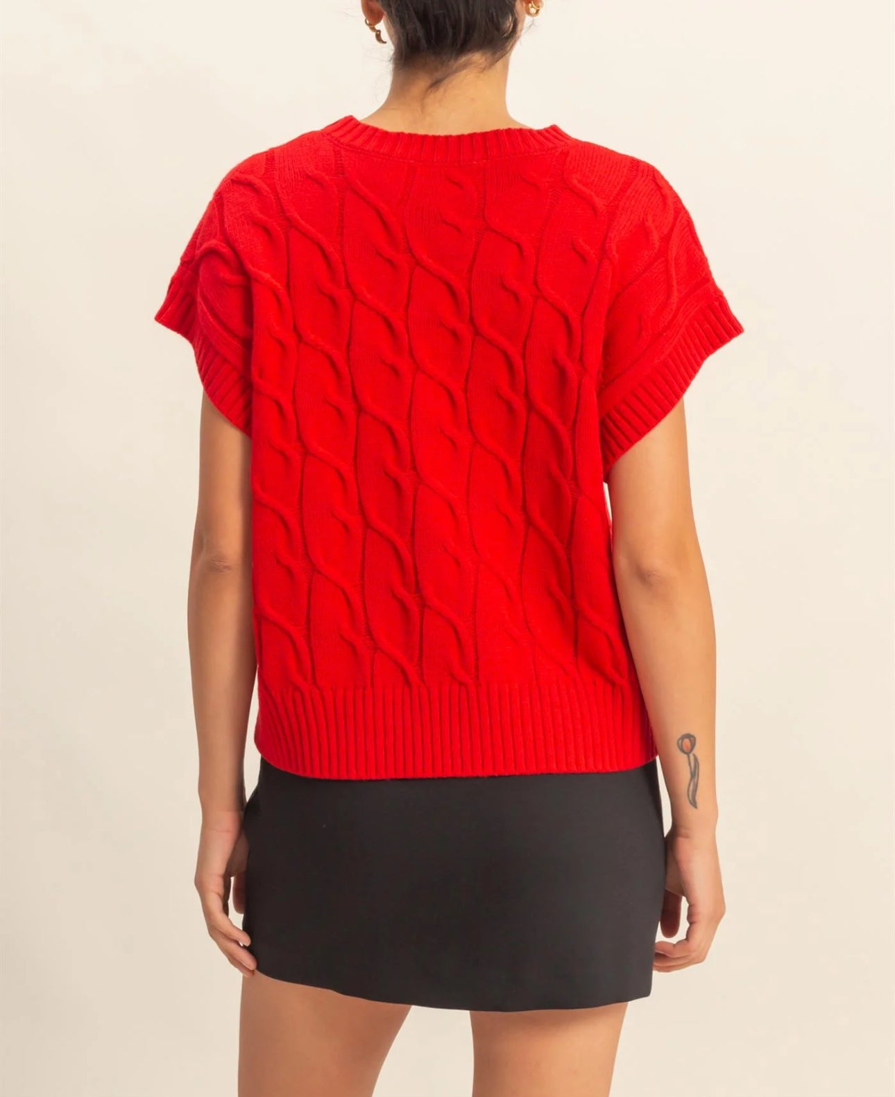 Sleeveless Oversized Cable Knit Sweater Vest