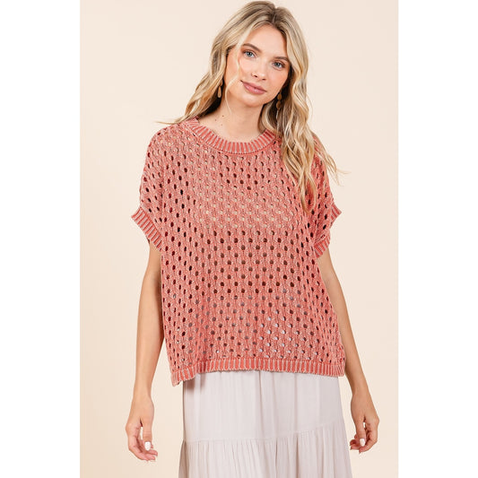 Relaxed fit short sleeve pullover top with mineral wash finish