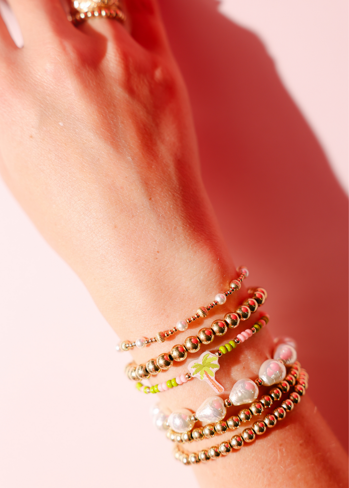Palm Tree Bracelet on Color: Standard 6.75 inch | Beaded Blondes