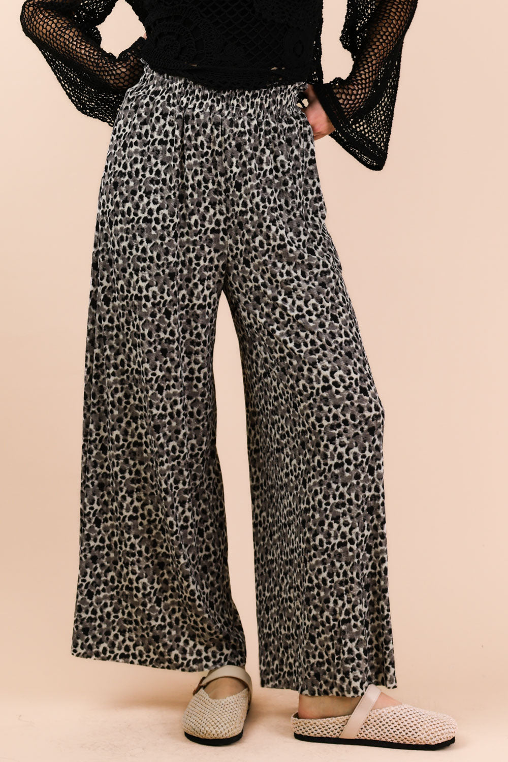 Plus Size Wide Leg Leopard Pleated Comfy Pants