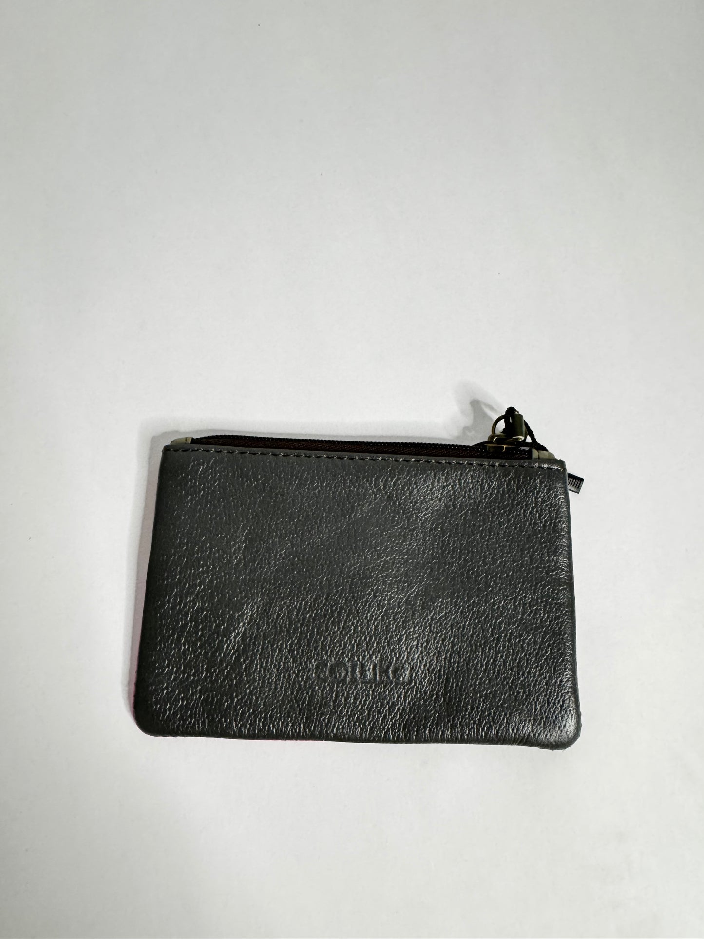 BB - Zahra Plain · Pouch