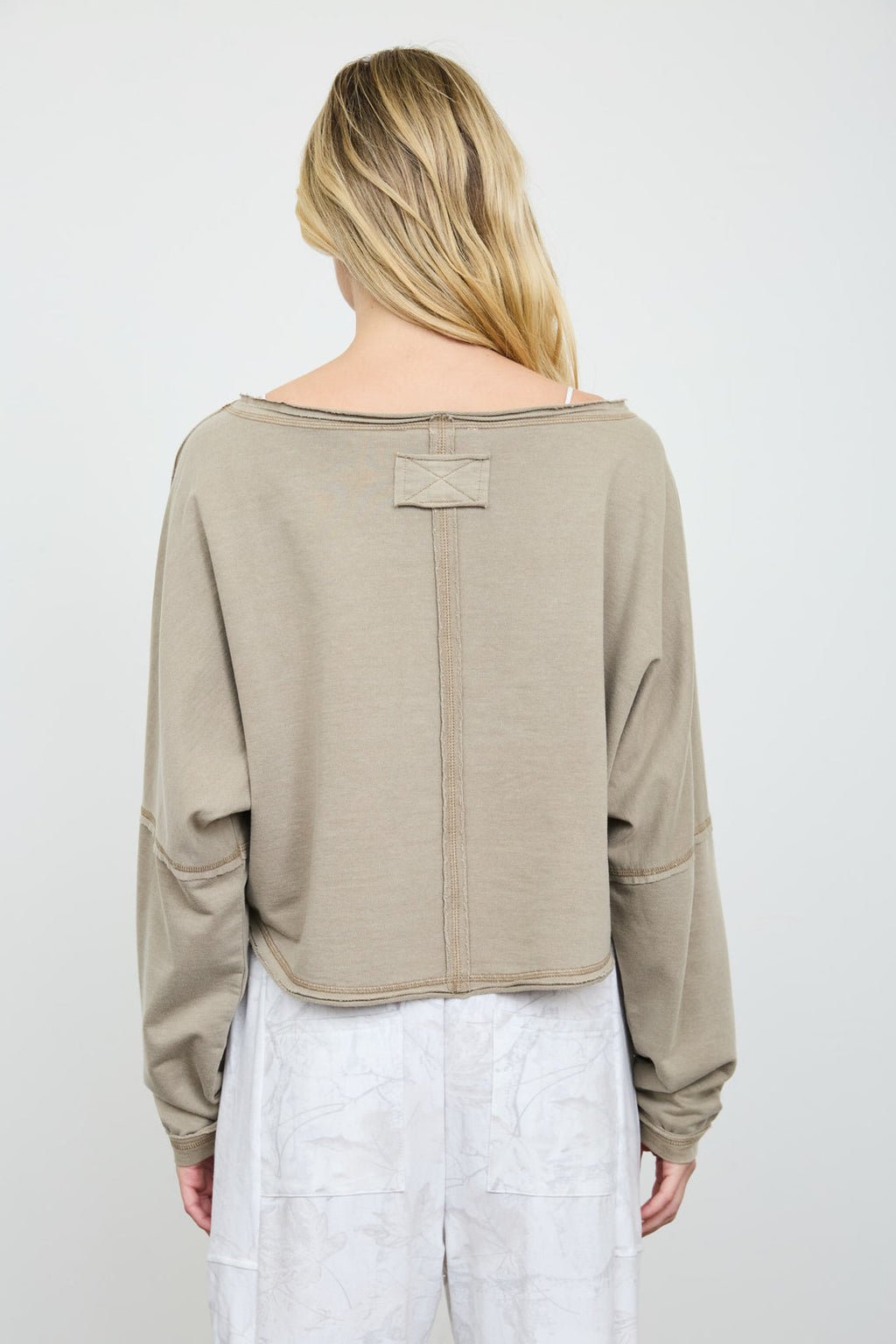 Blu Pepper-BOAT NECK RAW EDGE LONG SLEEVE CROPPED KNIT TOP