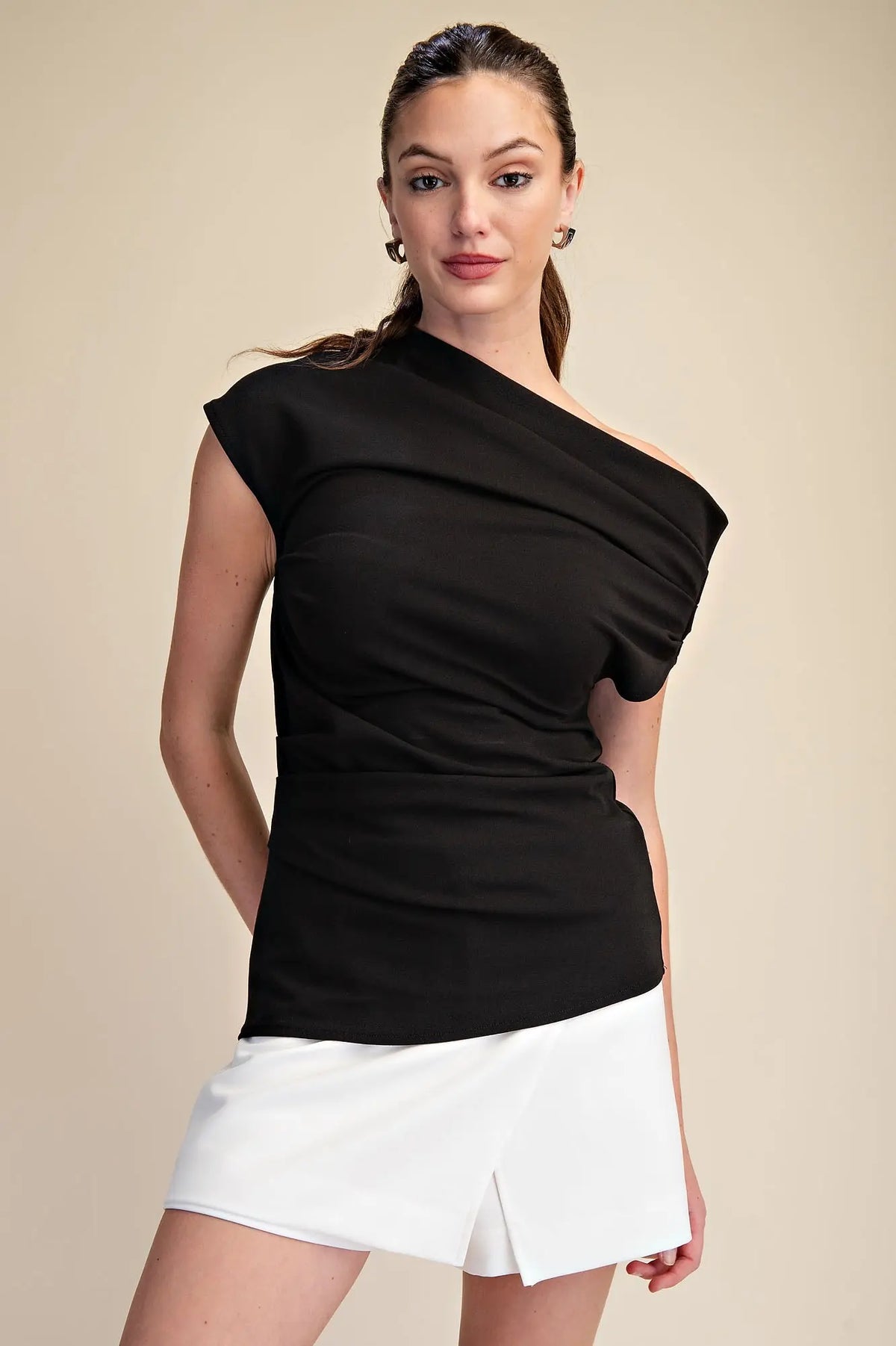 Asymmetric Pleated Top