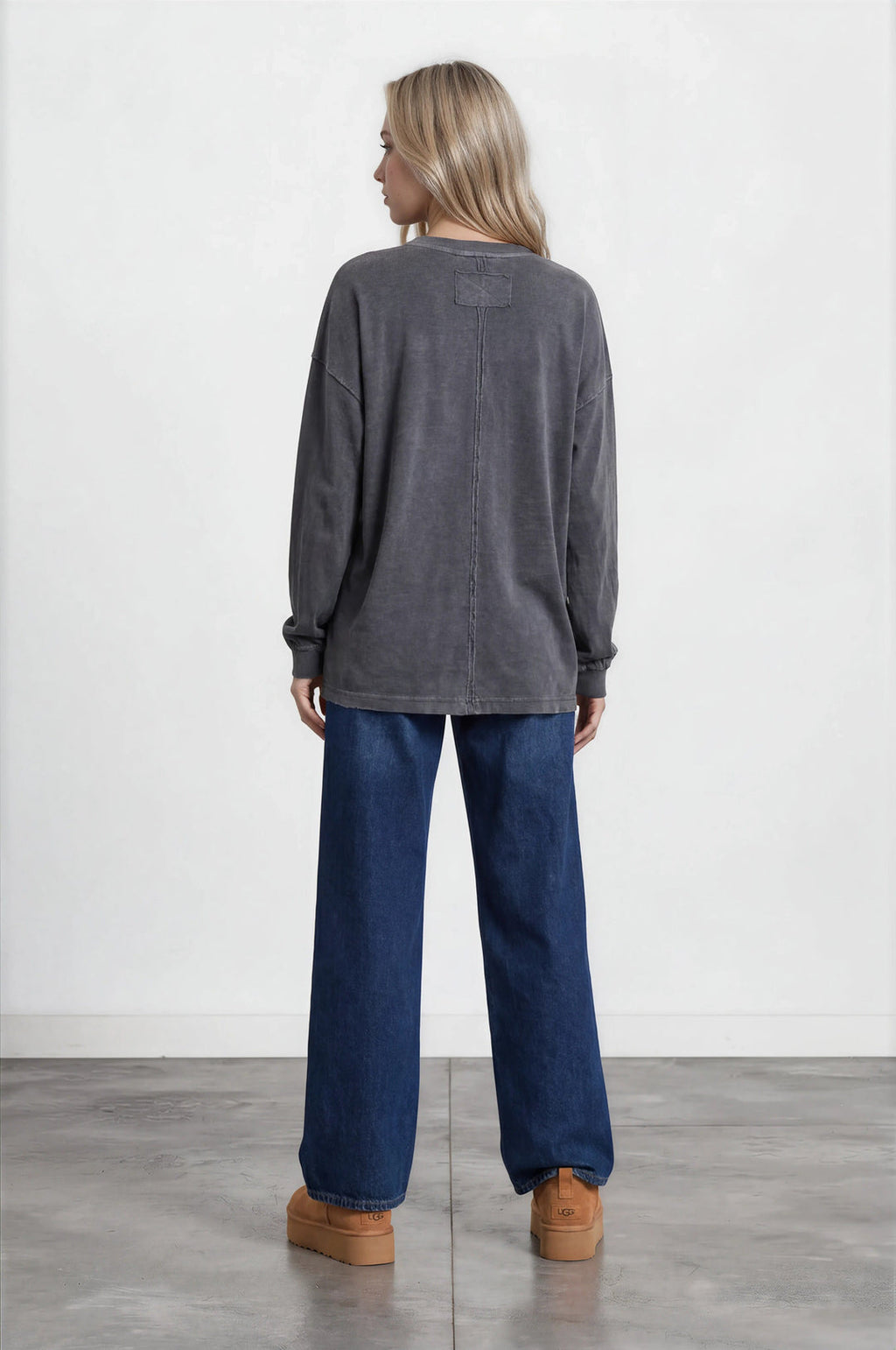 Blu Pepper-WASHED CREW NECK LONG SLEEVE KNIT TOP
