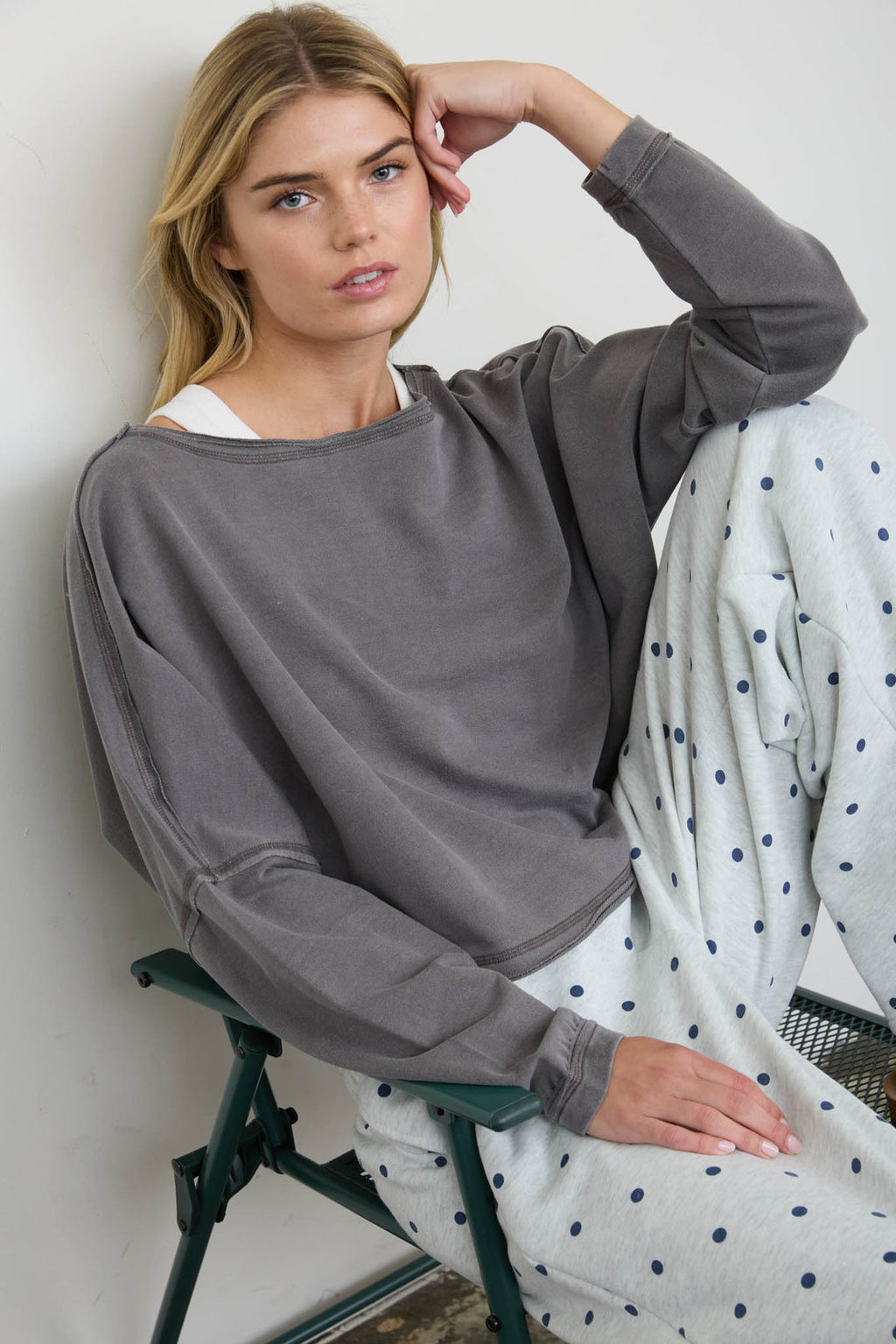 Blu Pepper-BOAT NECK RAW EDGE LONG SLEEVE CROPPED KNIT TOP