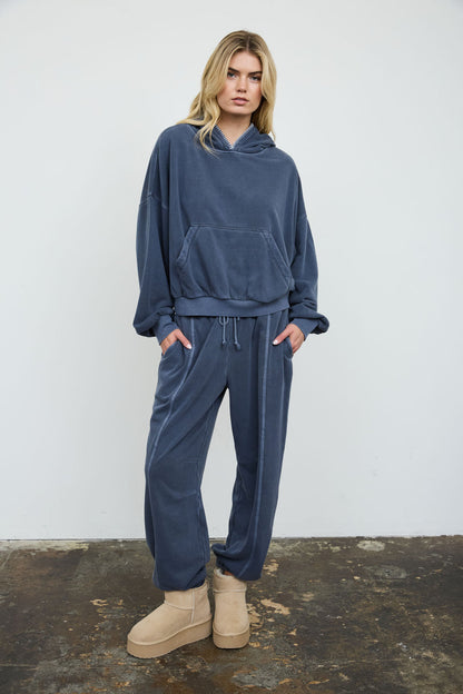 Blu Pepper-CROPPED HOODED KANGAROO POCKET KNIT TOP