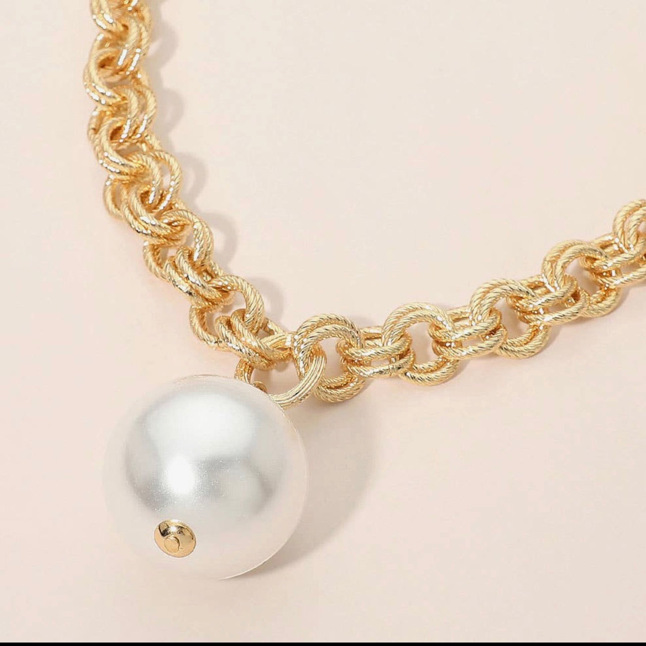 Pearl Chunky Necklace