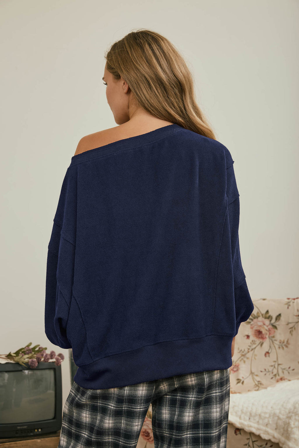 Blue Pepper-TIERED SLEEVE BOAT NECK EXPOSED SEAM KNIT TOP