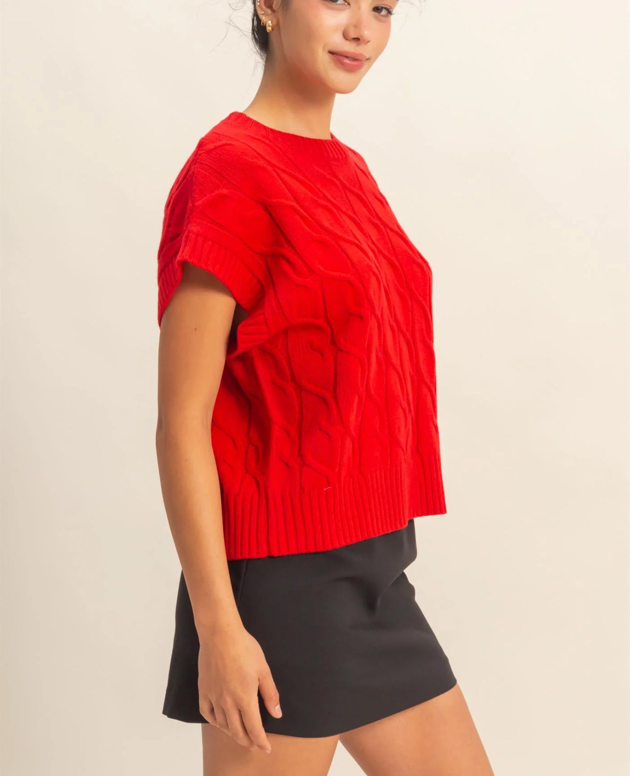 Sleeveless Oversized Cable Knit Sweater Vest