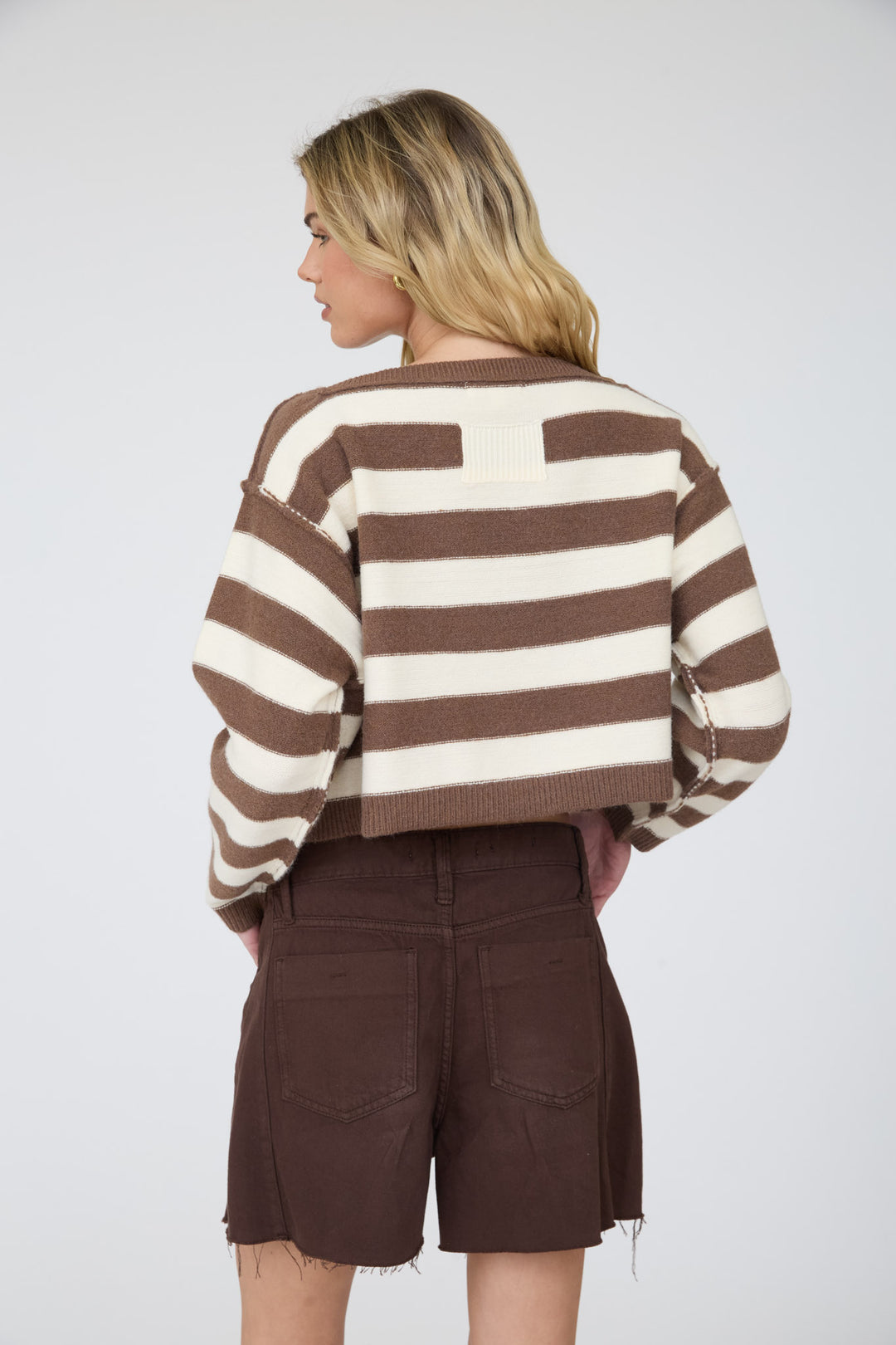 Blu Pepper-STRIPE EXPOSED SEAM LONG SLEEVE CROPPED SWEATER
