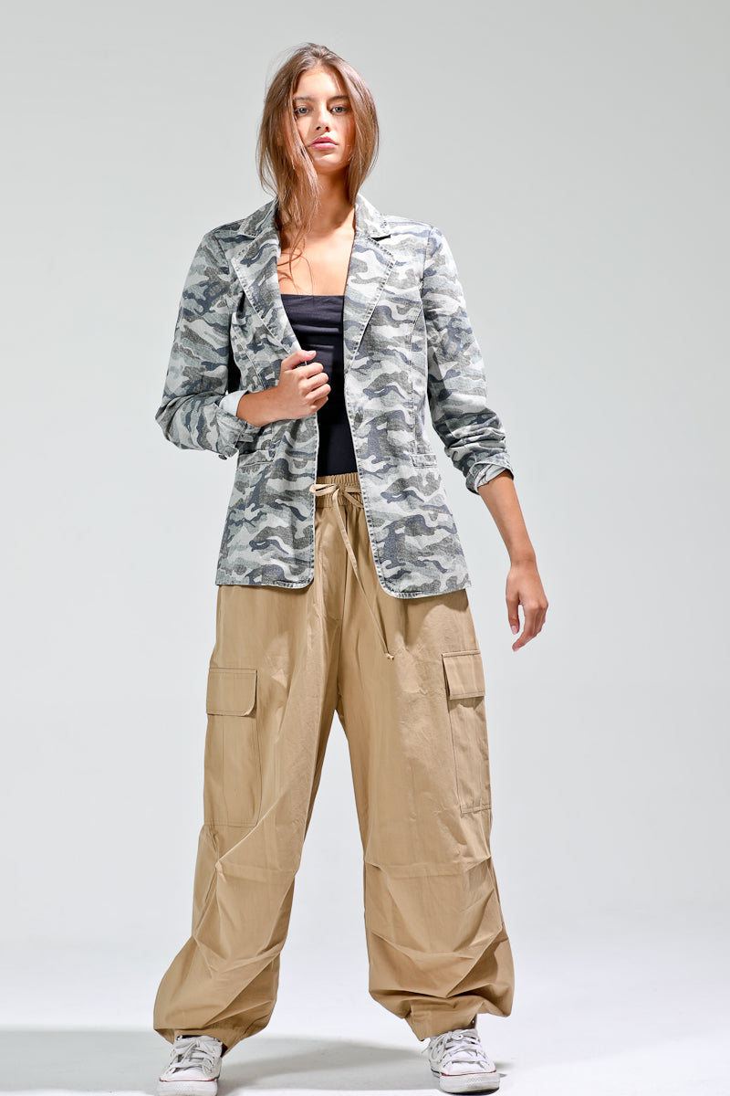 Women’s camo printed button down blazer