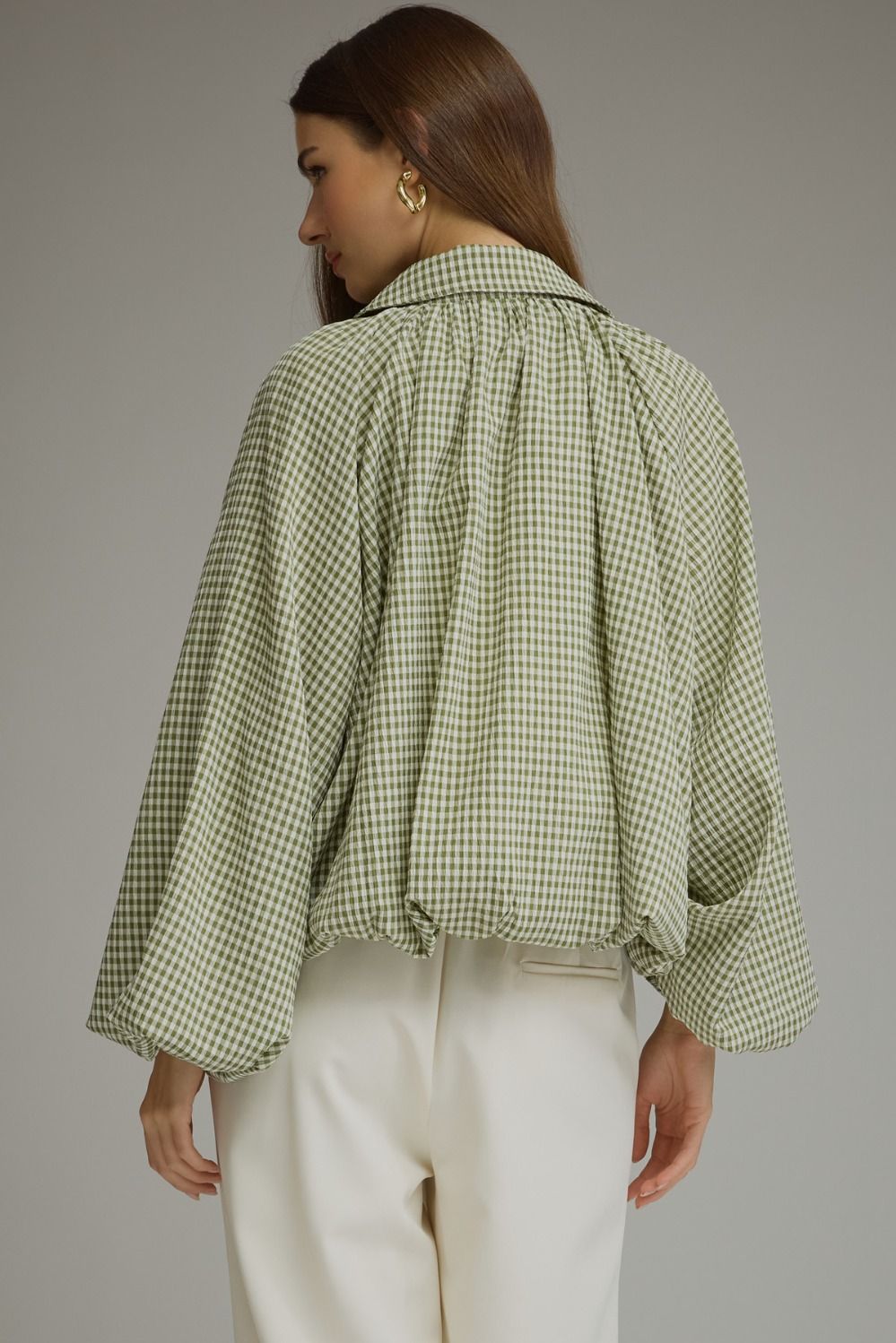 Entro-Gingham long balloon sleeve jacket.