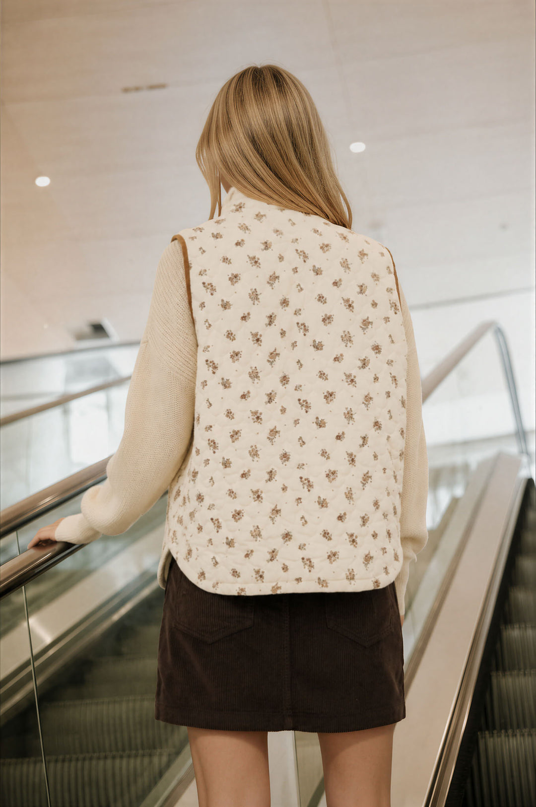 Blu Pepper-FLORAL QUILTED ZIP-FRONT MOCK NECK VEST