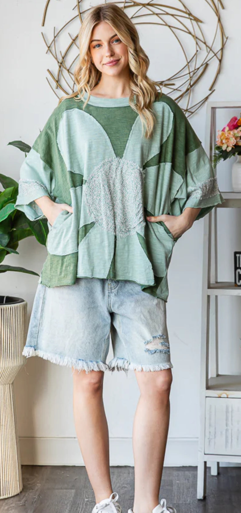 Washed Daisy Patch Top