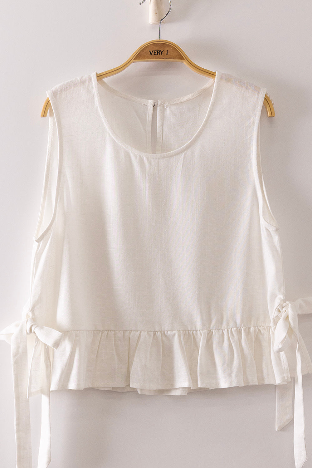 Side Tie Detail Ruffled Top