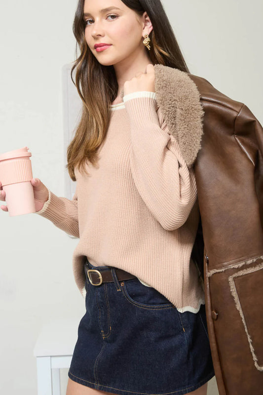 Contrast Scallop Trim Knit Pullover