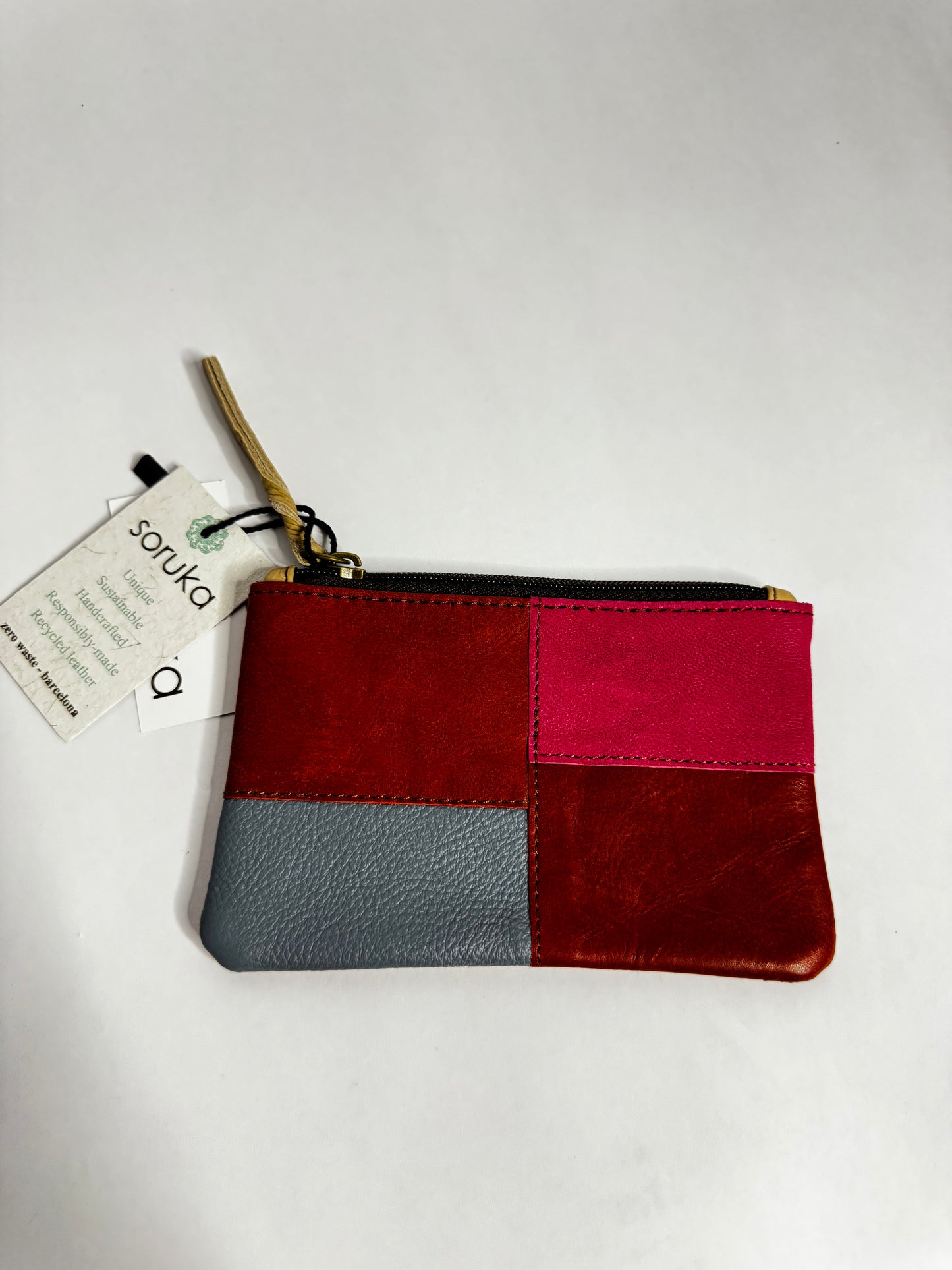 BB - Zahra Plain · Pouch