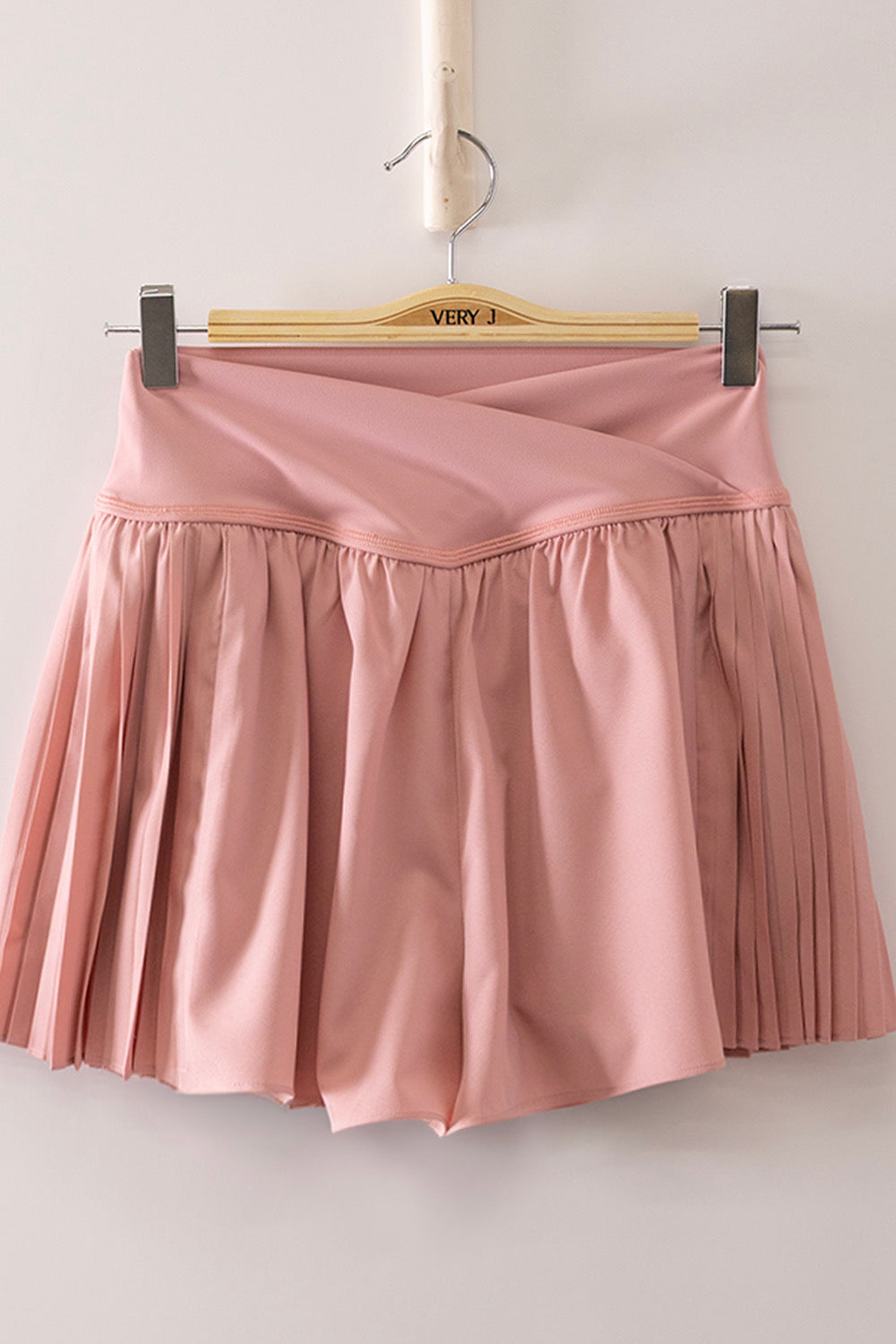 Very J-Side Pleated Detail Activewear Shorts W/ Shorts Lining
- Overlap Wasit W/ Elastic
- Athleiusre Wear