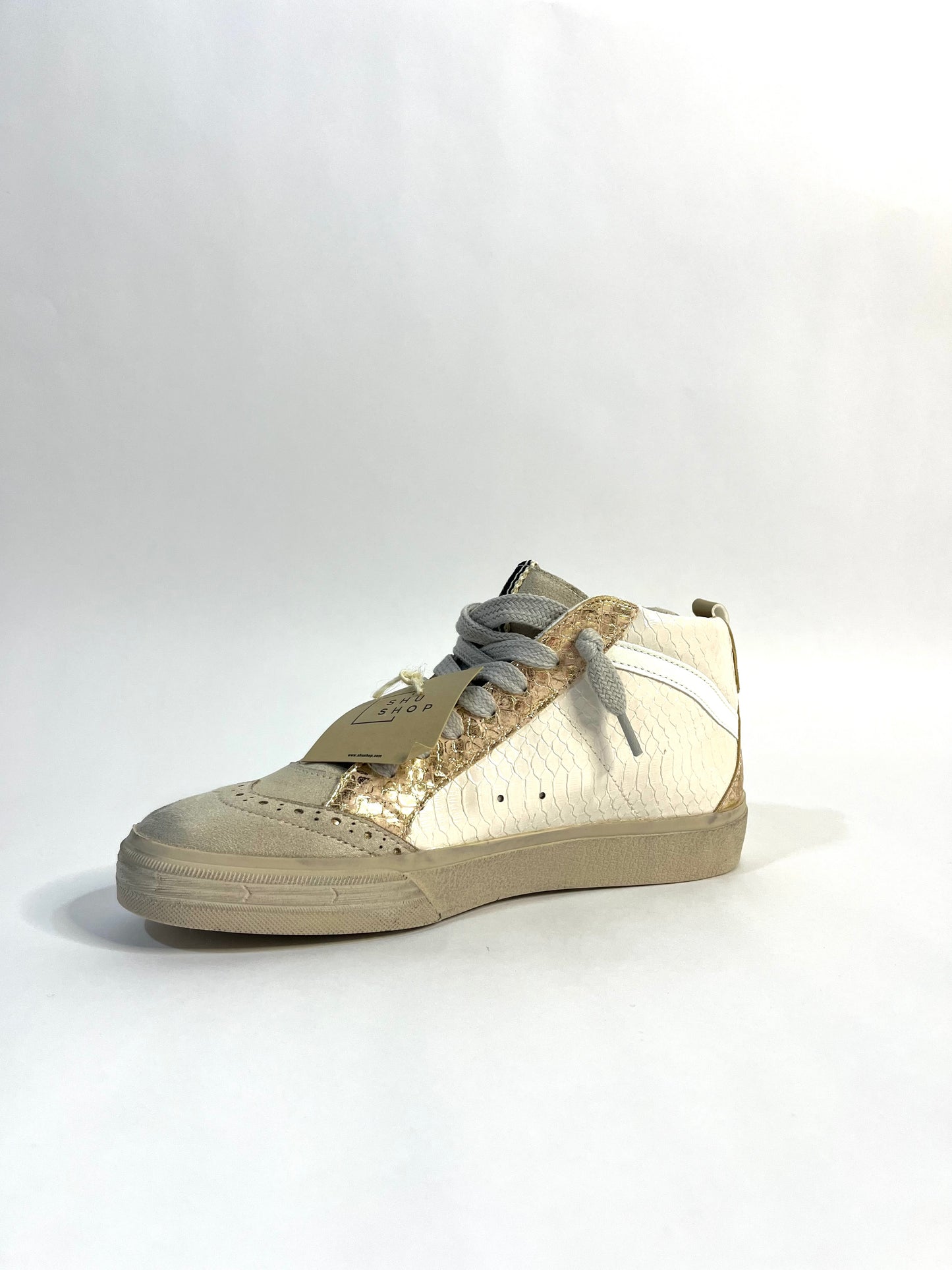 High top star shoe