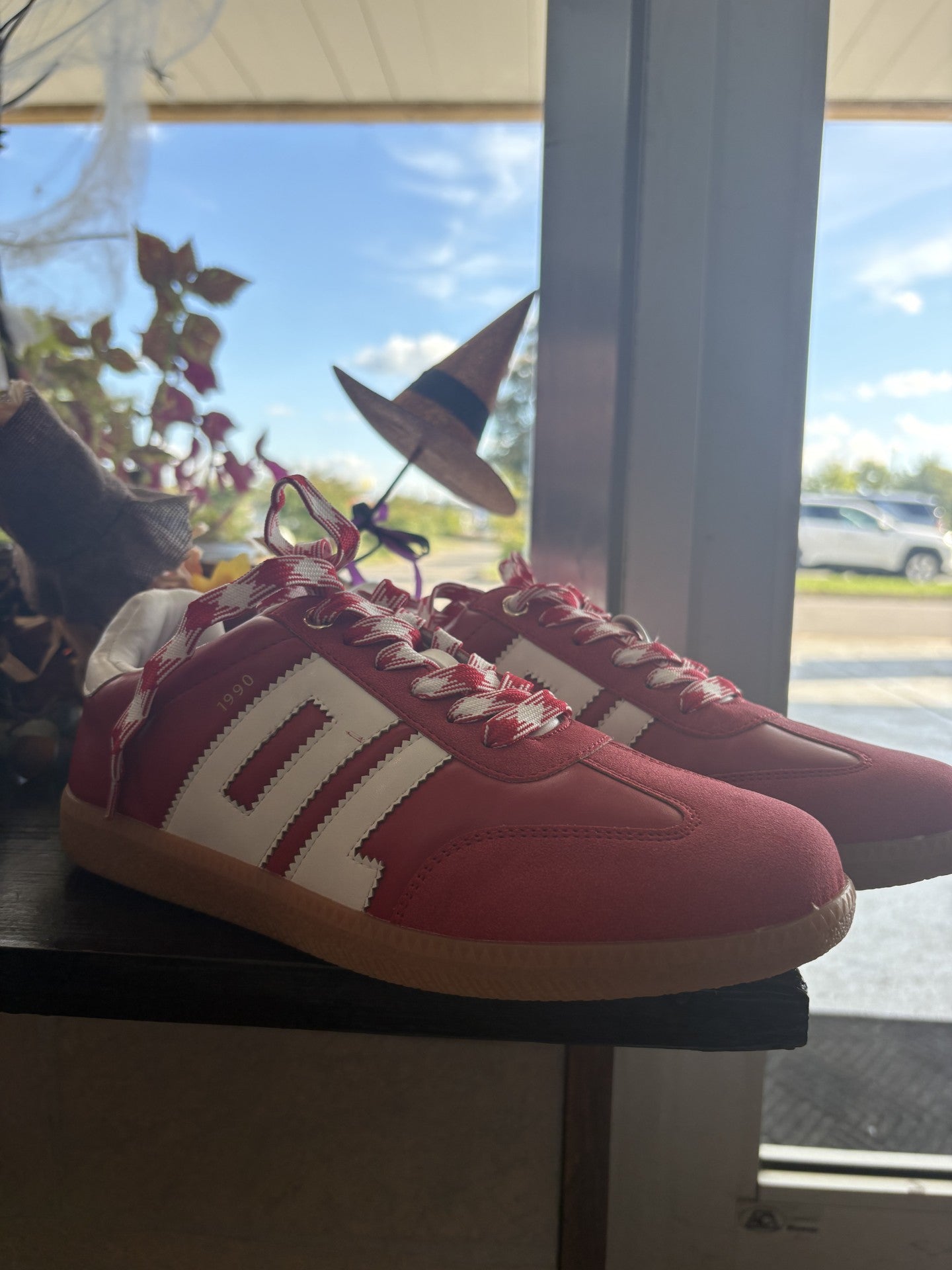 Track Star Shoes - Talk of the Town