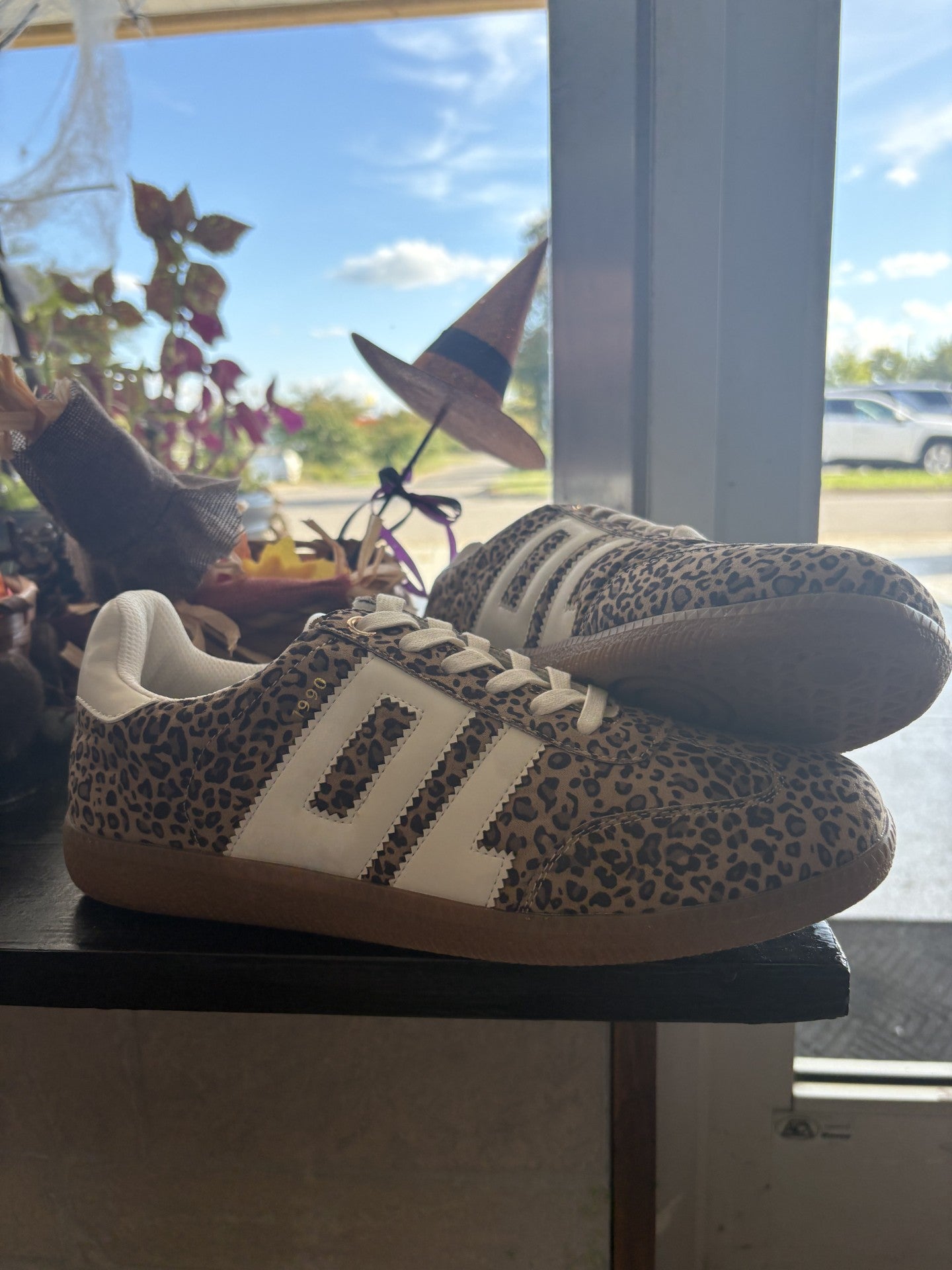 Track Star Shoes - Talk of the Town