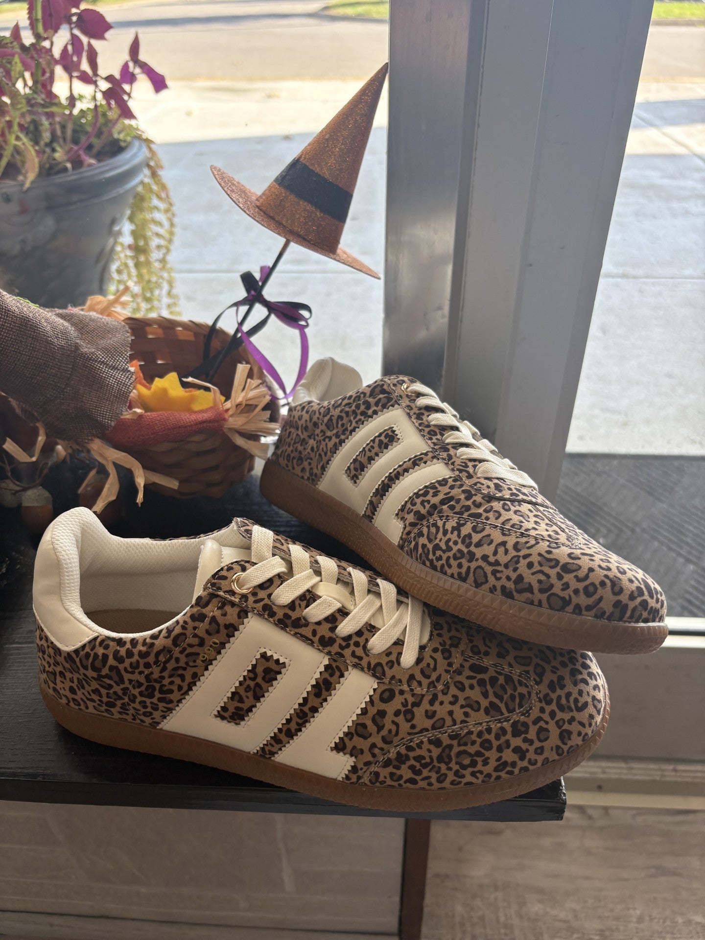 Track Star Shoes - Talk of the Town