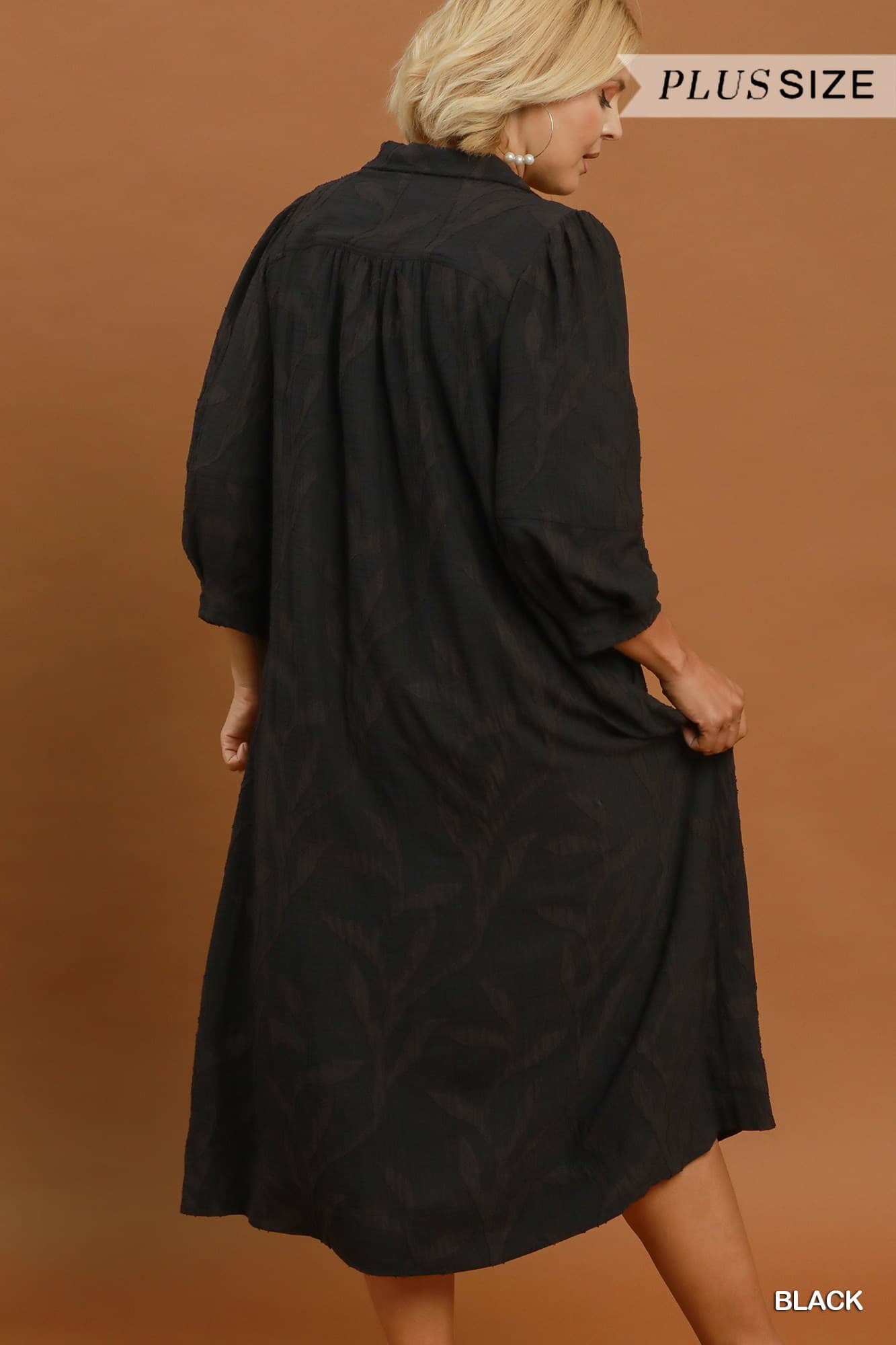 Umgee-Jacquard Collared Midi Dress