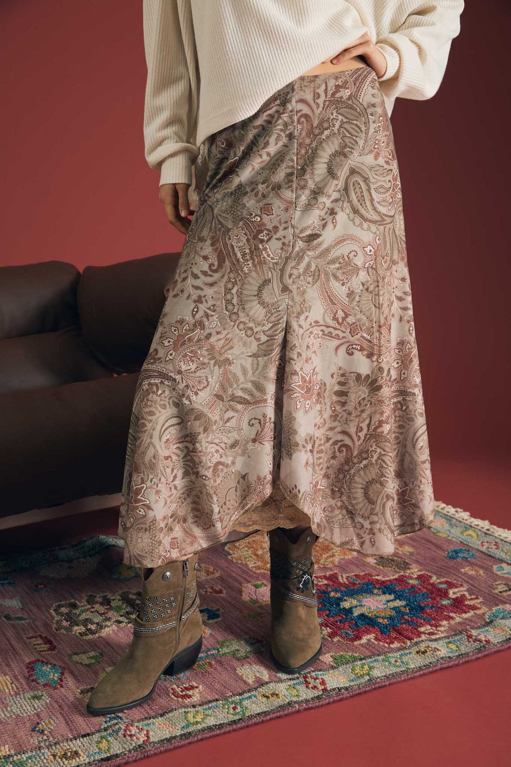 Blu Pepper-PAISLEY LACE TRIM HANDKERCHIEF HEM MIDI SKIRT