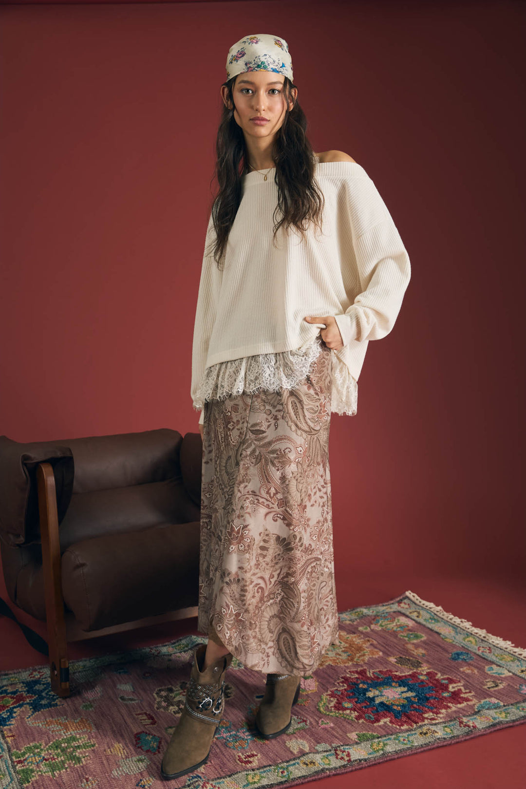 Blu Pepper-PAISLEY LACE TRIM HANDKERCHIEF HEM MIDI SKIRT