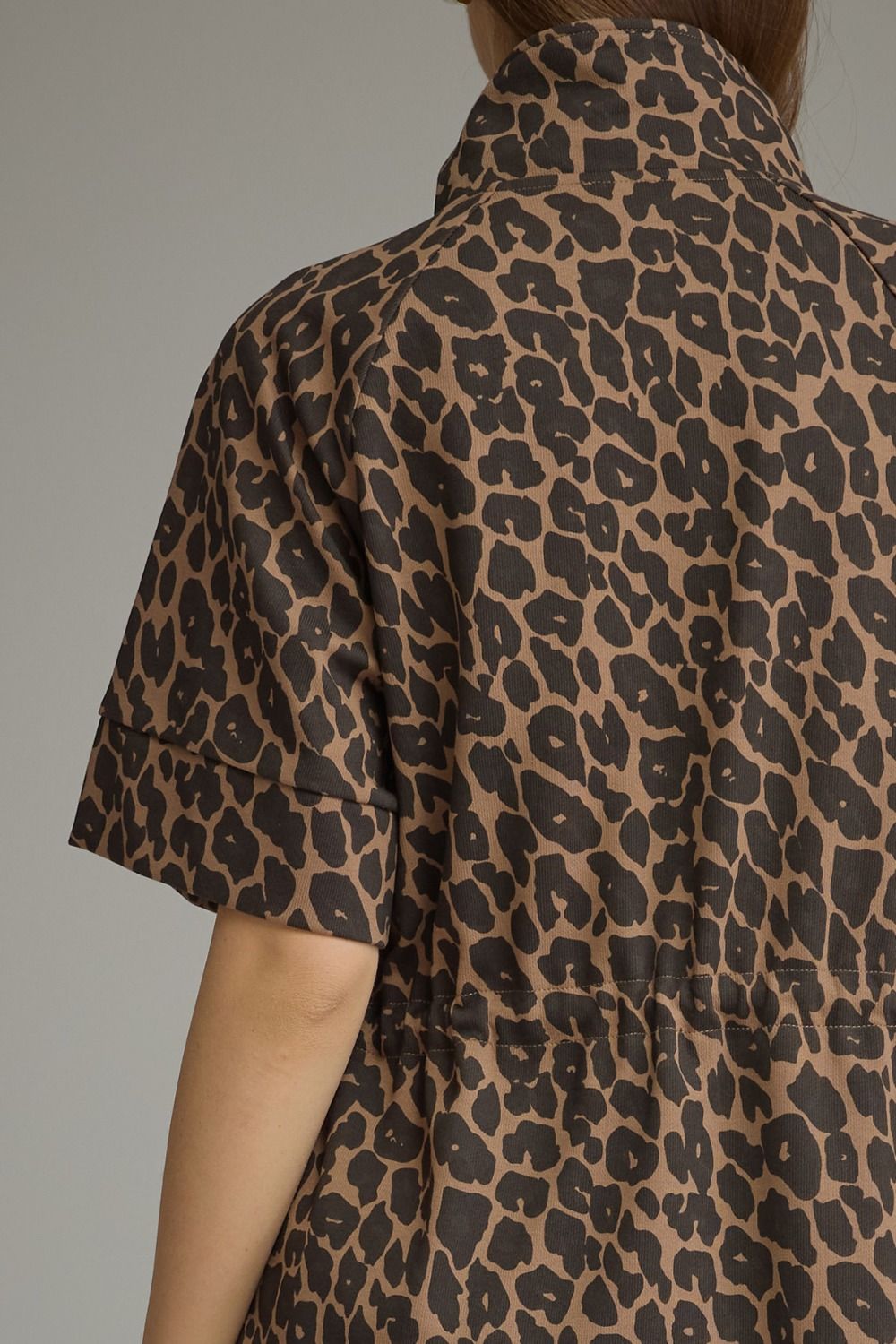Entro-Leopard print short sleeve mini dress.