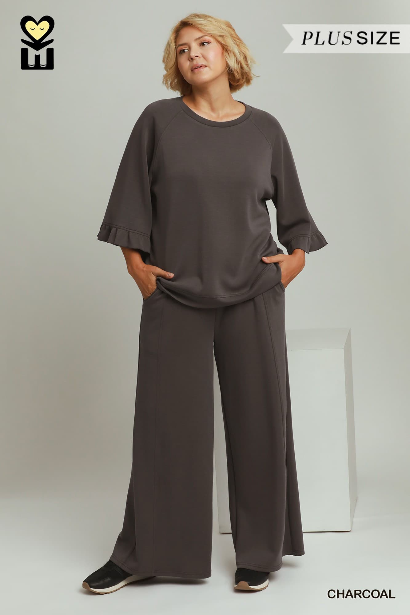 Umgee-2 piece set.