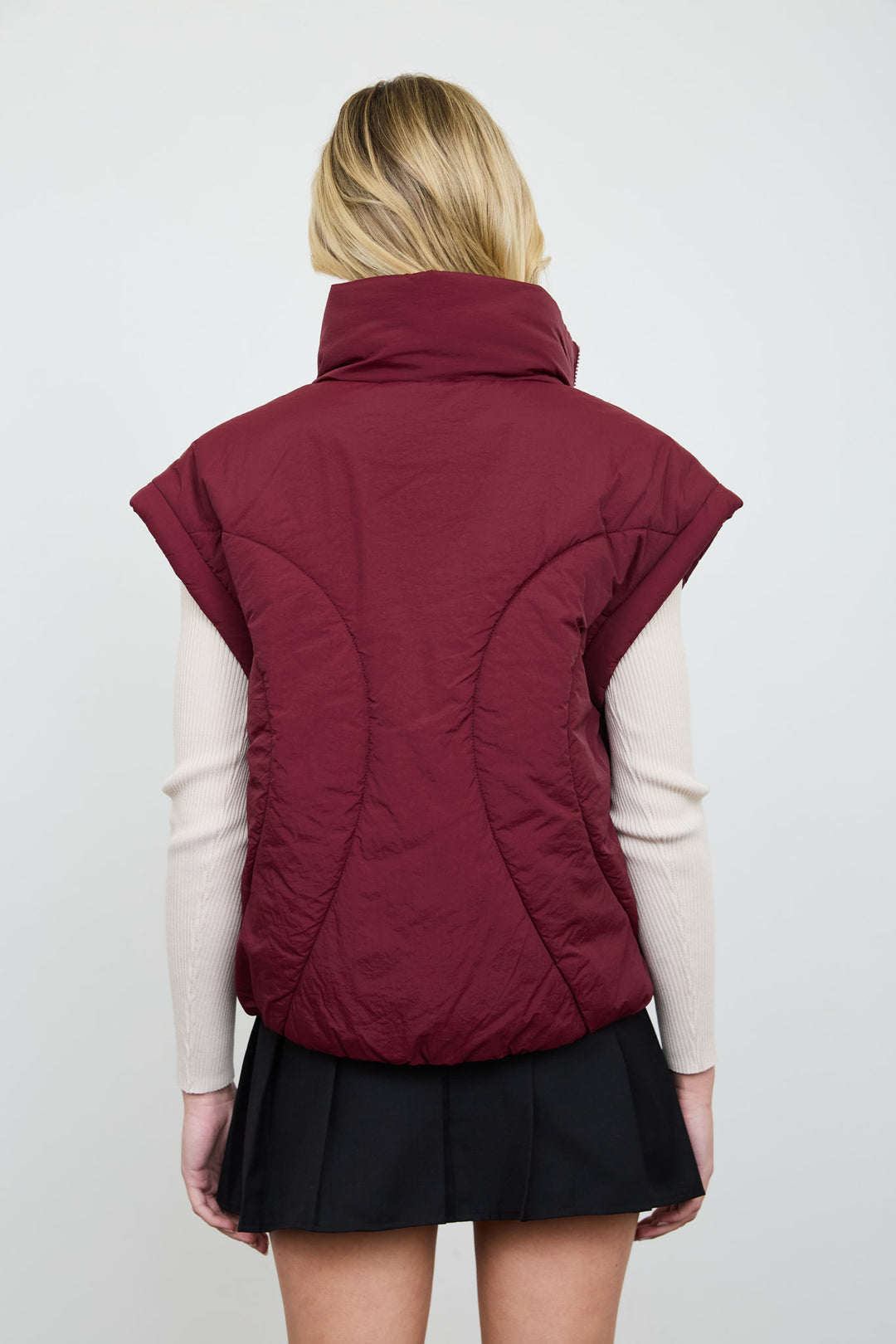 Blu Pepper-SCULPTED PANEL QUILTED MOCK NECK PUFFER VEST