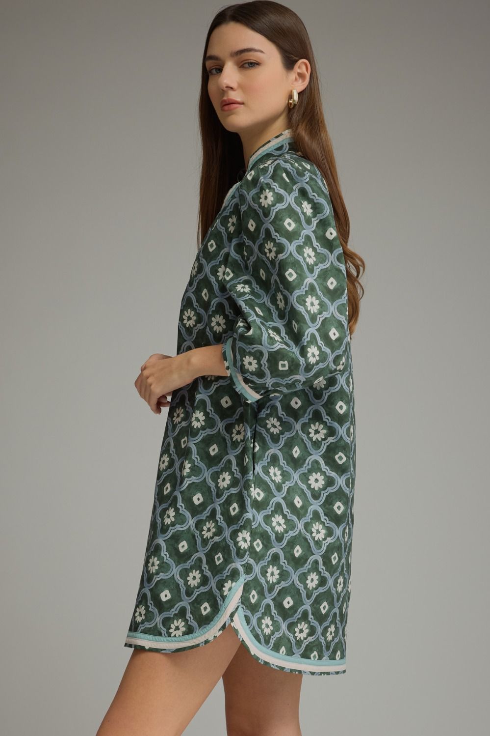 Entro-Print ¾ puff sleeve mini dress with a V-neckline and contrast trim detail